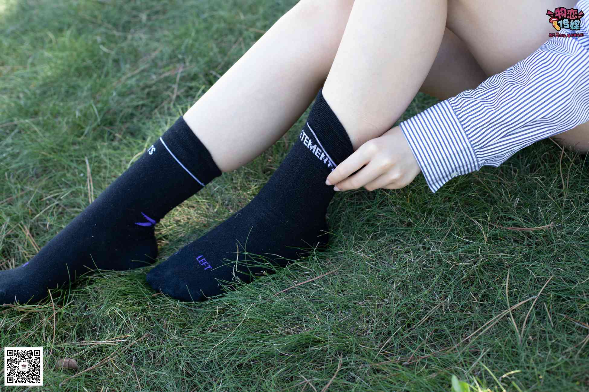 图片[33]-物恋传媒 No.056 眼神犀利,表情高冷小姐姐的深蓝色棉袜 [160P] – 速更版-美库