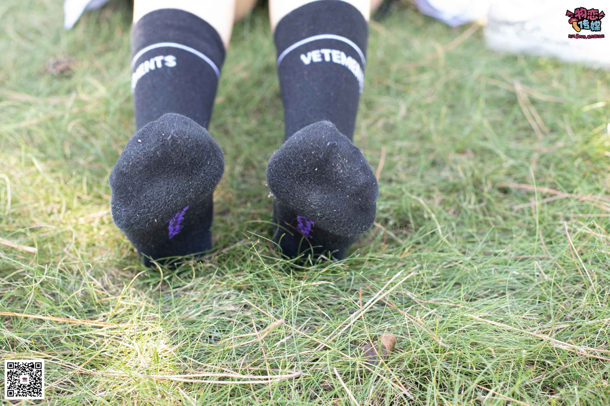 图片[37]-物恋传媒 No.056 眼神犀利,表情高冷小姐姐的深蓝色棉袜 [160P] – 速更版-美库