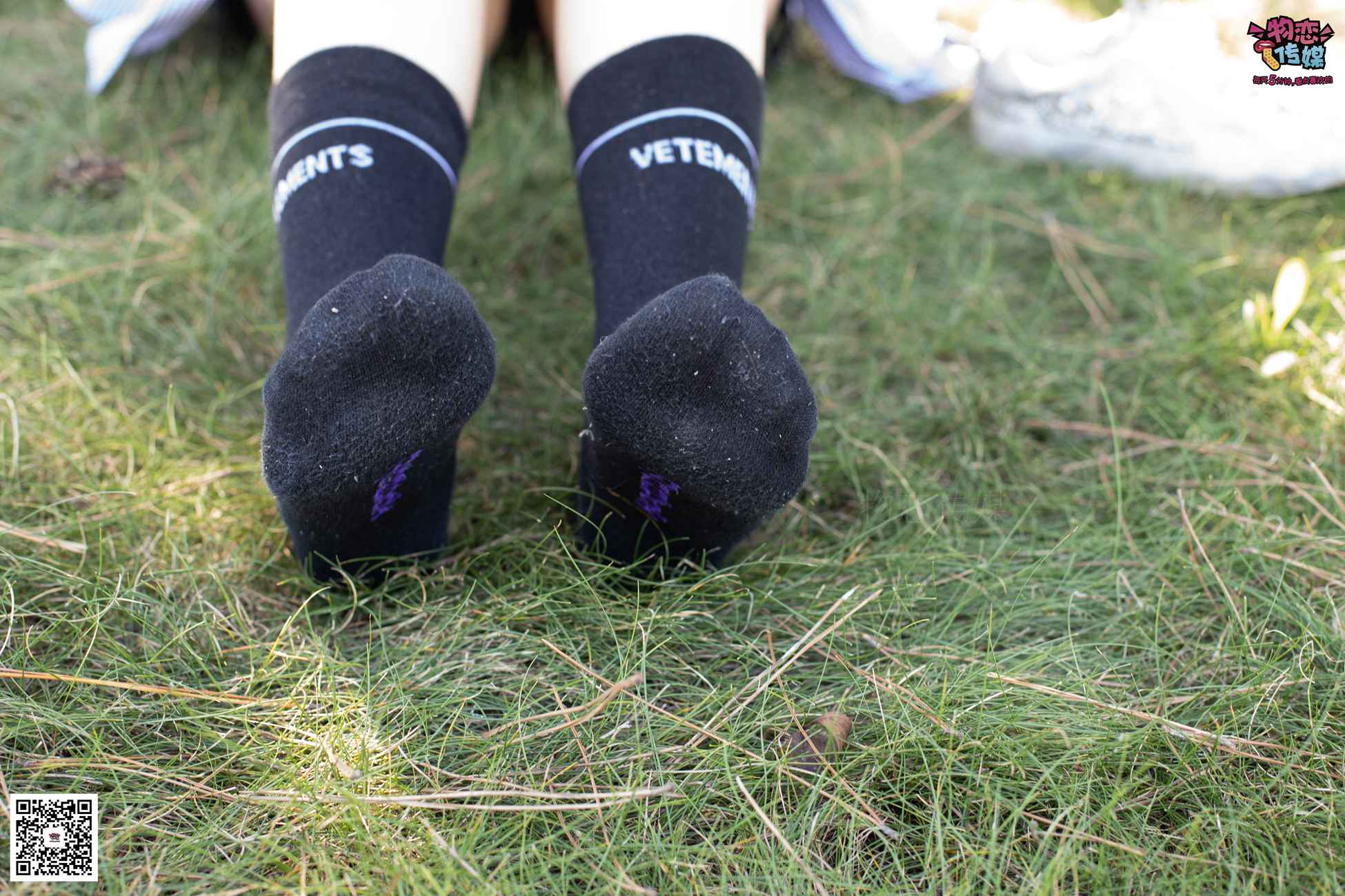 图片[39]-物恋传媒 No.056 眼神犀利,表情高冷小姐姐的深蓝色棉袜 [160P] – 速更版-美库