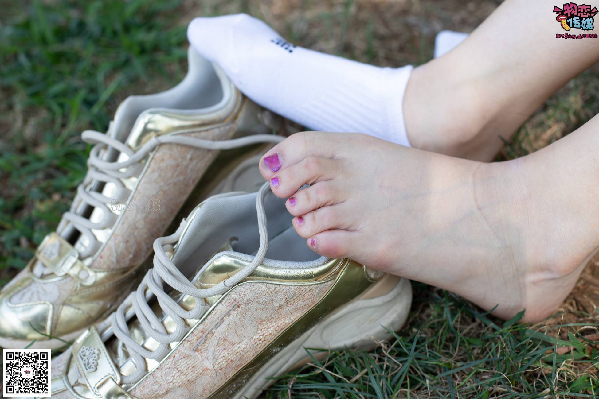 图片[40]-物恋传媒 No.057 摇滚重金属,狂野的温柔,纯情的安踏白棉袜 [190P] – 速更版-美库