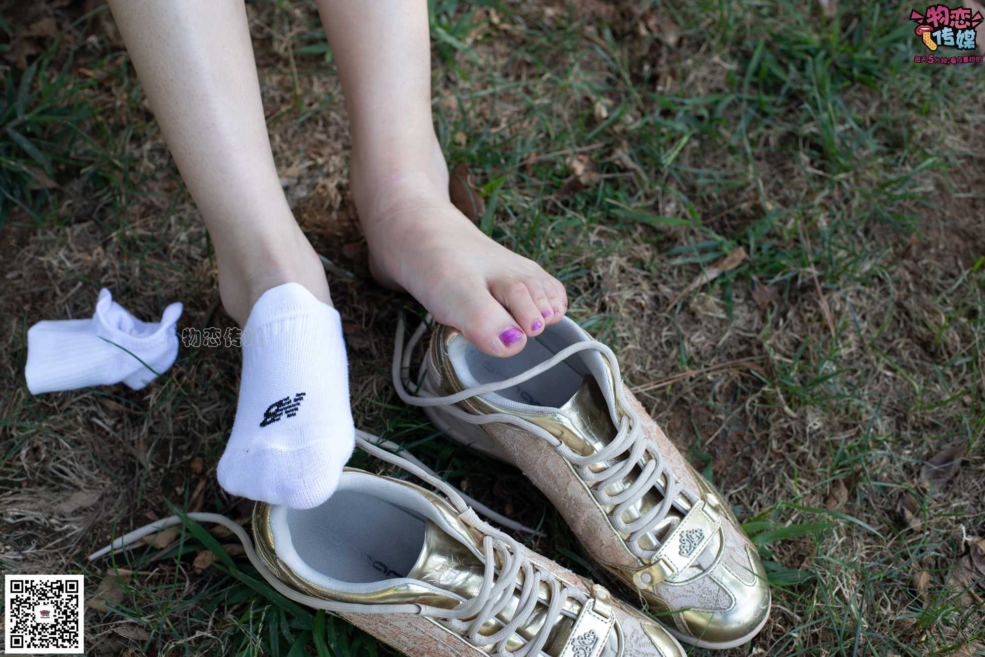 图片[42]-物恋传媒 No.057 摇滚重金属,狂野的温柔,纯情的安踏白棉袜 [190P] – 速更版-美库