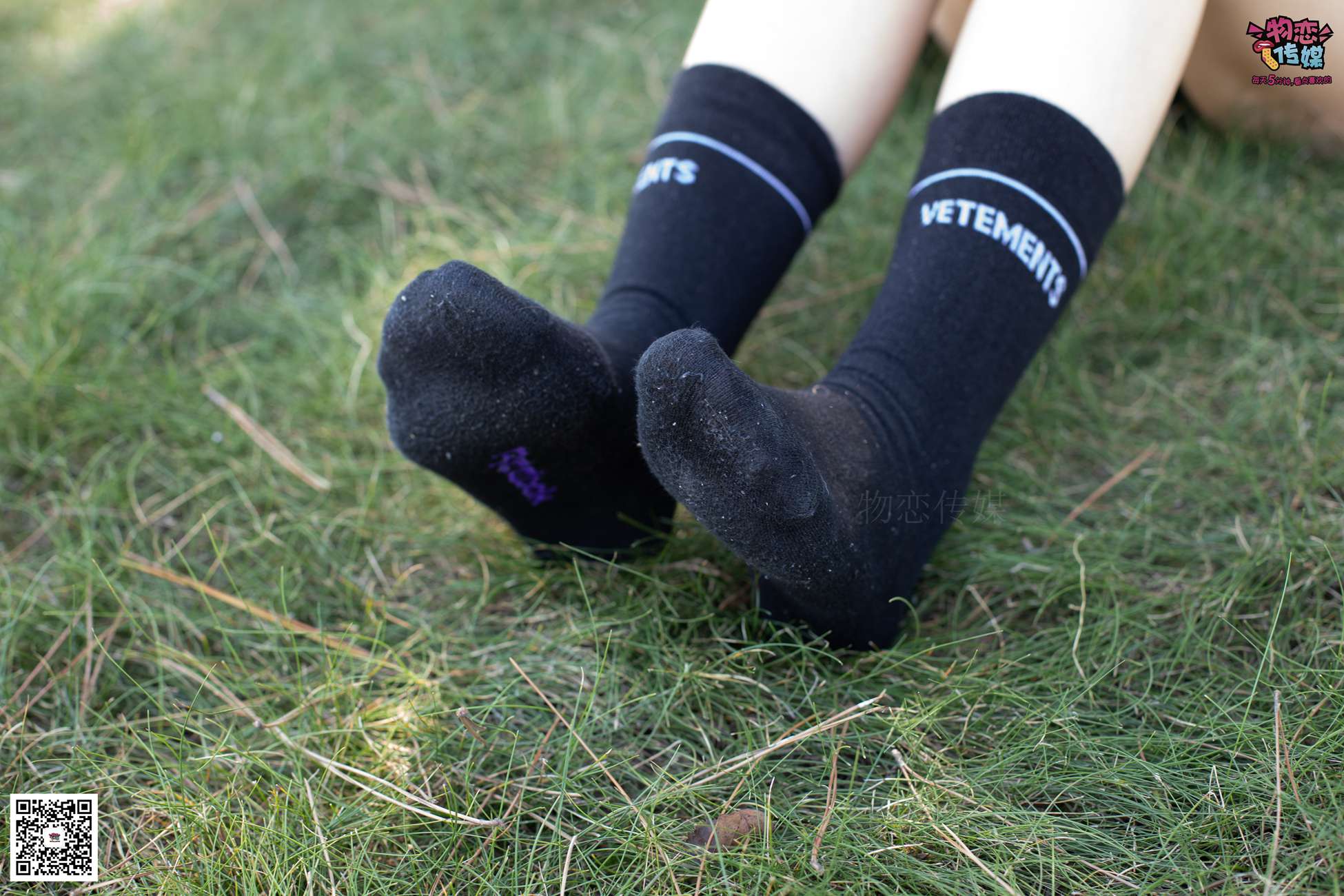 图片[45]-物恋传媒 No.056 眼神犀利,表情高冷小姐姐的深蓝色棉袜 [160P] – 速更版-美库