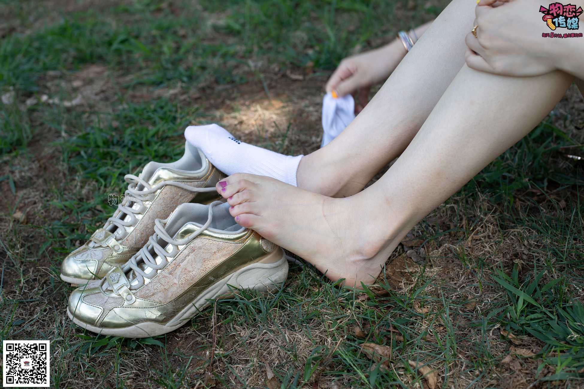 图片[47]-物恋传媒 No.057 摇滚重金属,狂野的温柔,纯情的安踏白棉袜 [190P] – 速更版-美库