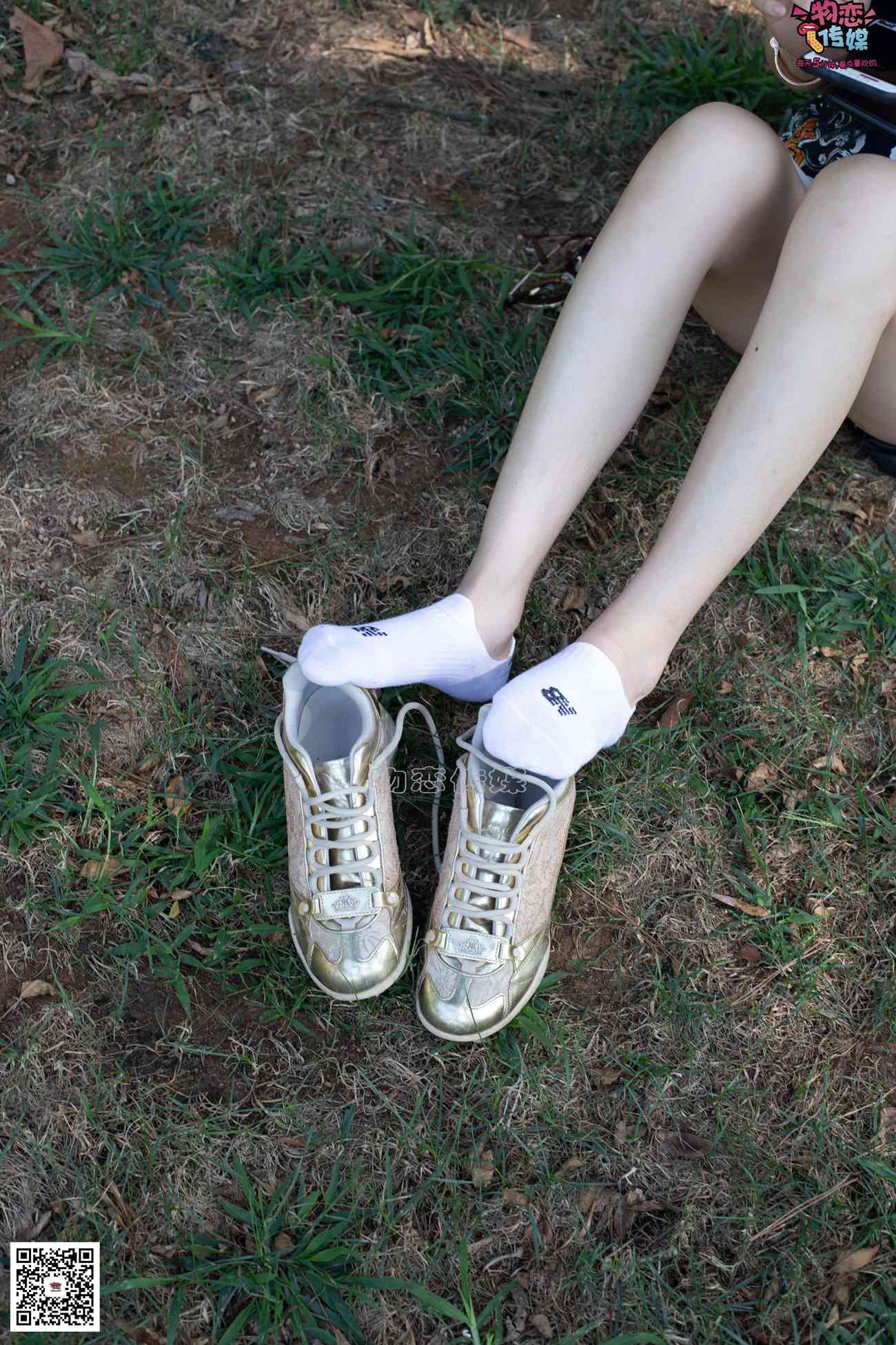 图片[52]-物恋传媒 No.057 摇滚重金属,狂野的温柔,纯情的安踏白棉袜 [190P] – 速更版-美库