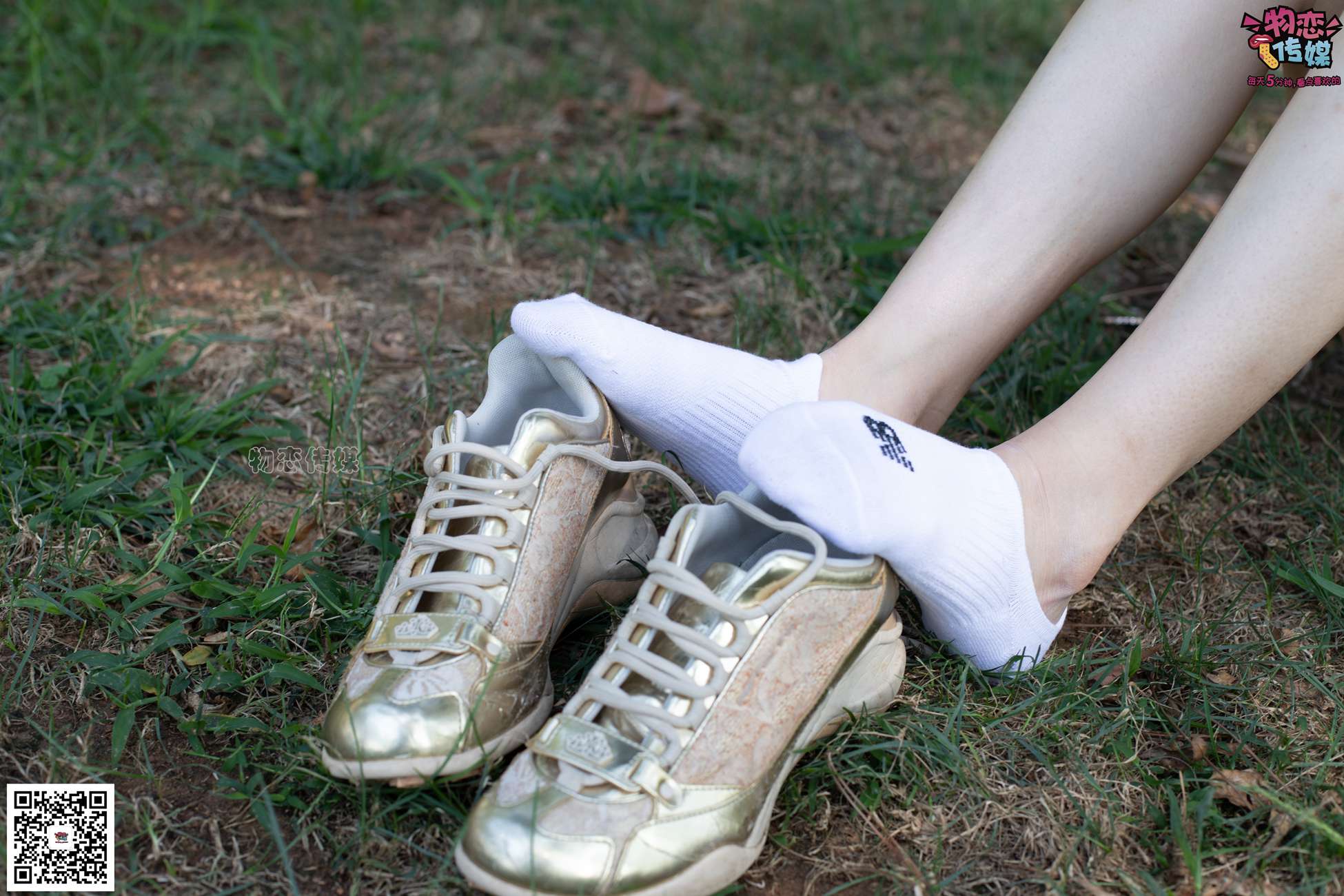 图片[53]-物恋传媒 No.057 摇滚重金属,狂野的温柔,纯情的安踏白棉袜 [190P] – 速更版-美库