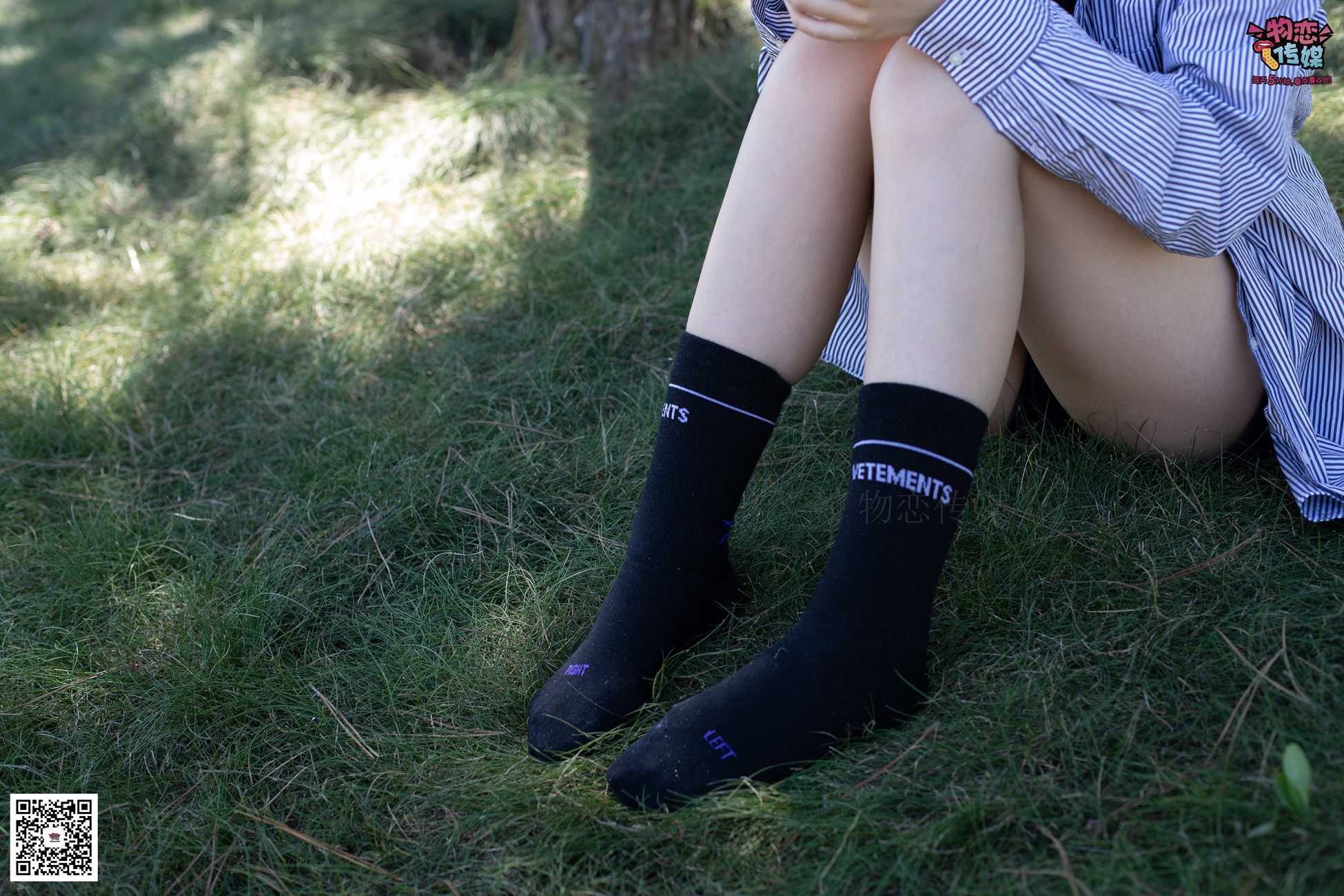 图片[55]-物恋传媒 No.056 眼神犀利,表情高冷小姐姐的深蓝色棉袜 [160P] – 速更版-美库
