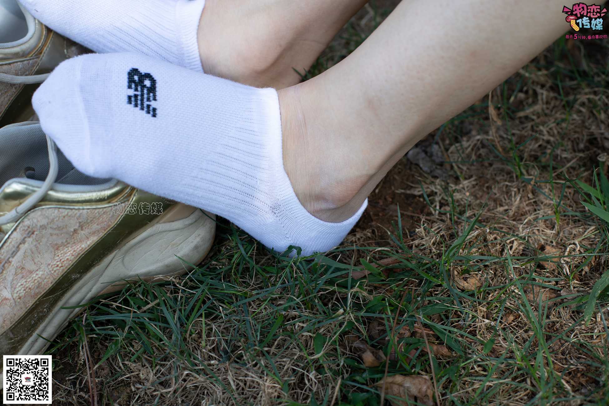 图片[59]-物恋传媒 No.057 摇滚重金属,狂野的温柔,纯情的安踏白棉袜 [190P] – 速更版-美库