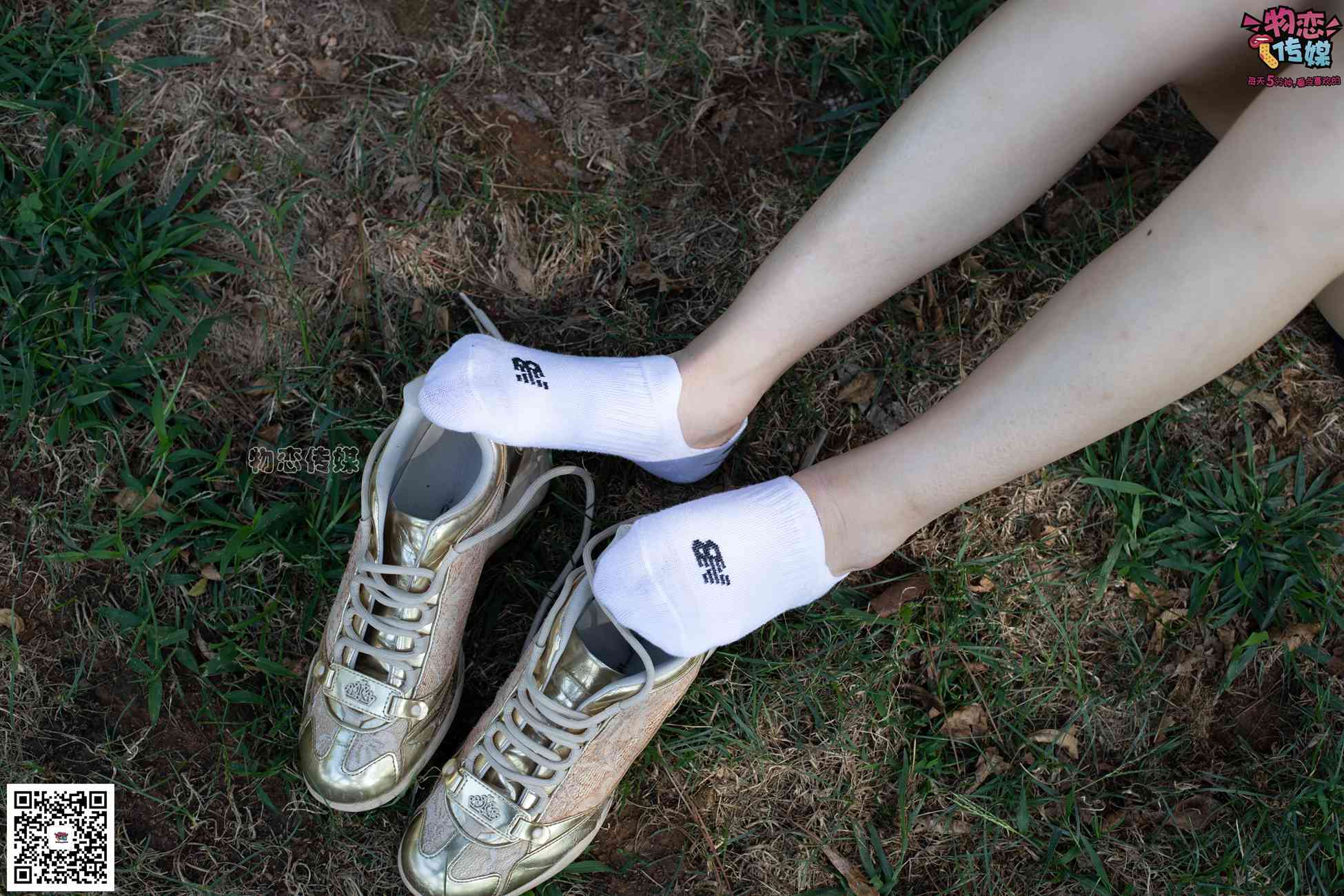 图片[61]-物恋传媒 No.057 摇滚重金属,狂野的温柔,纯情的安踏白棉袜 [190P] – 速更版-美库