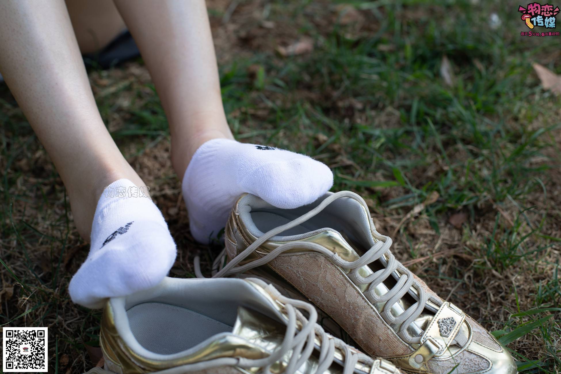 图片[62]-物恋传媒 No.057 摇滚重金属,狂野的温柔,纯情的安踏白棉袜 [190P] – 速更版-美库