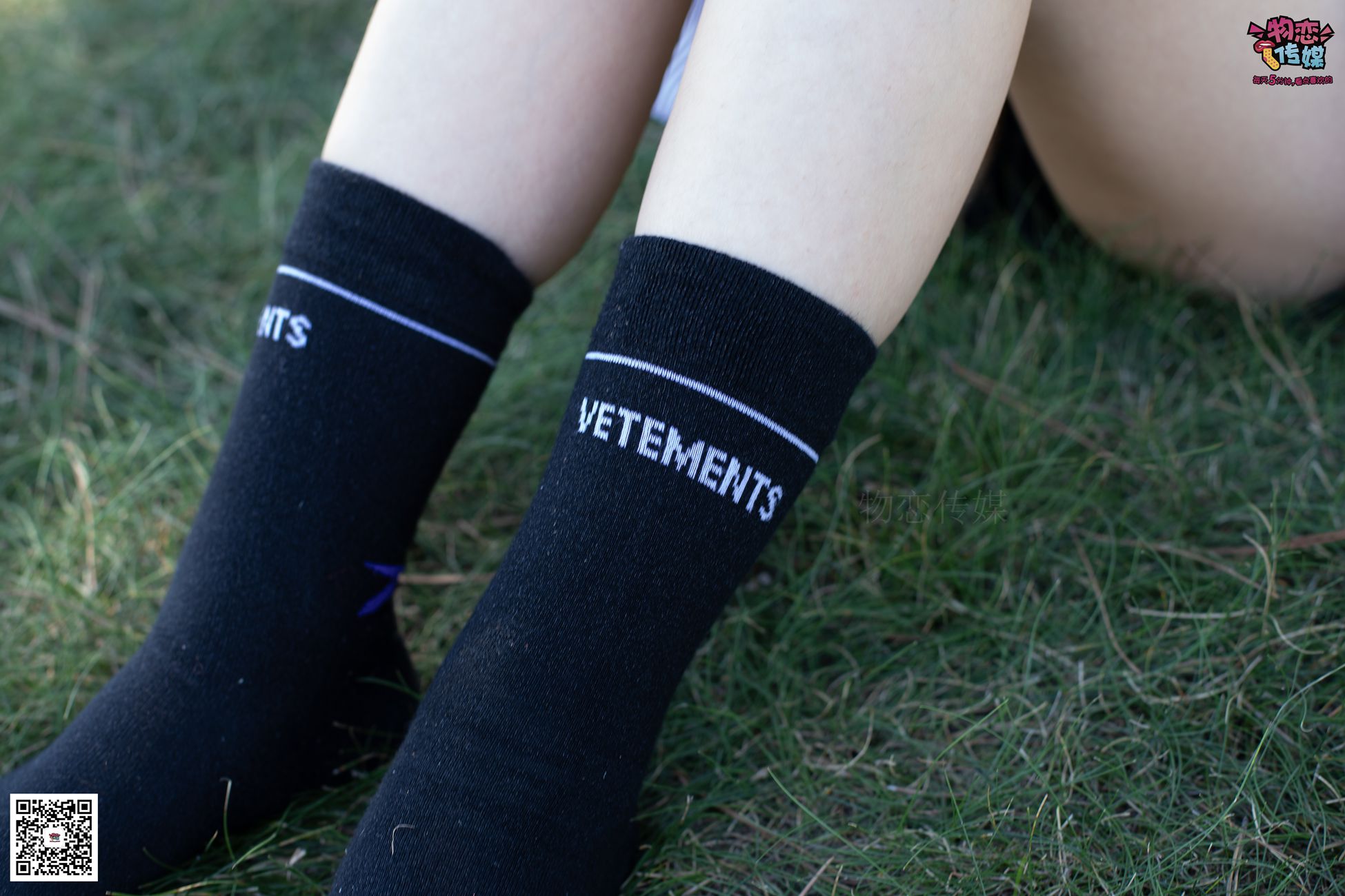 图片[64]-物恋传媒 No.056 眼神犀利,表情高冷小姐姐的深蓝色棉袜 [160P] – 速更版-美库