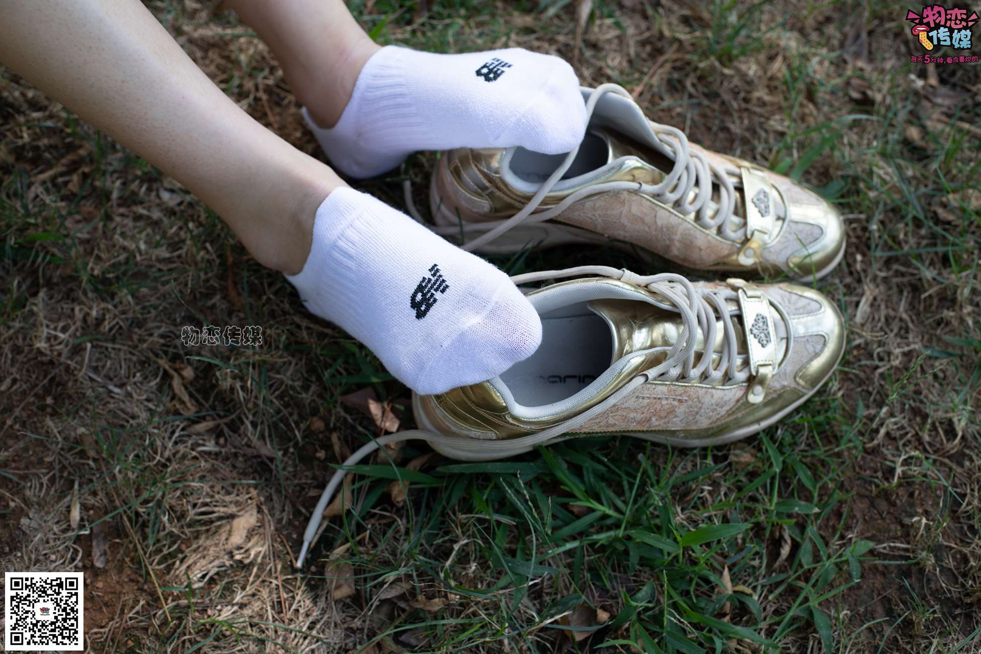 图片[65]-物恋传媒 No.057 摇滚重金属,狂野的温柔,纯情的安踏白棉袜 [190P] – 速更版-美库