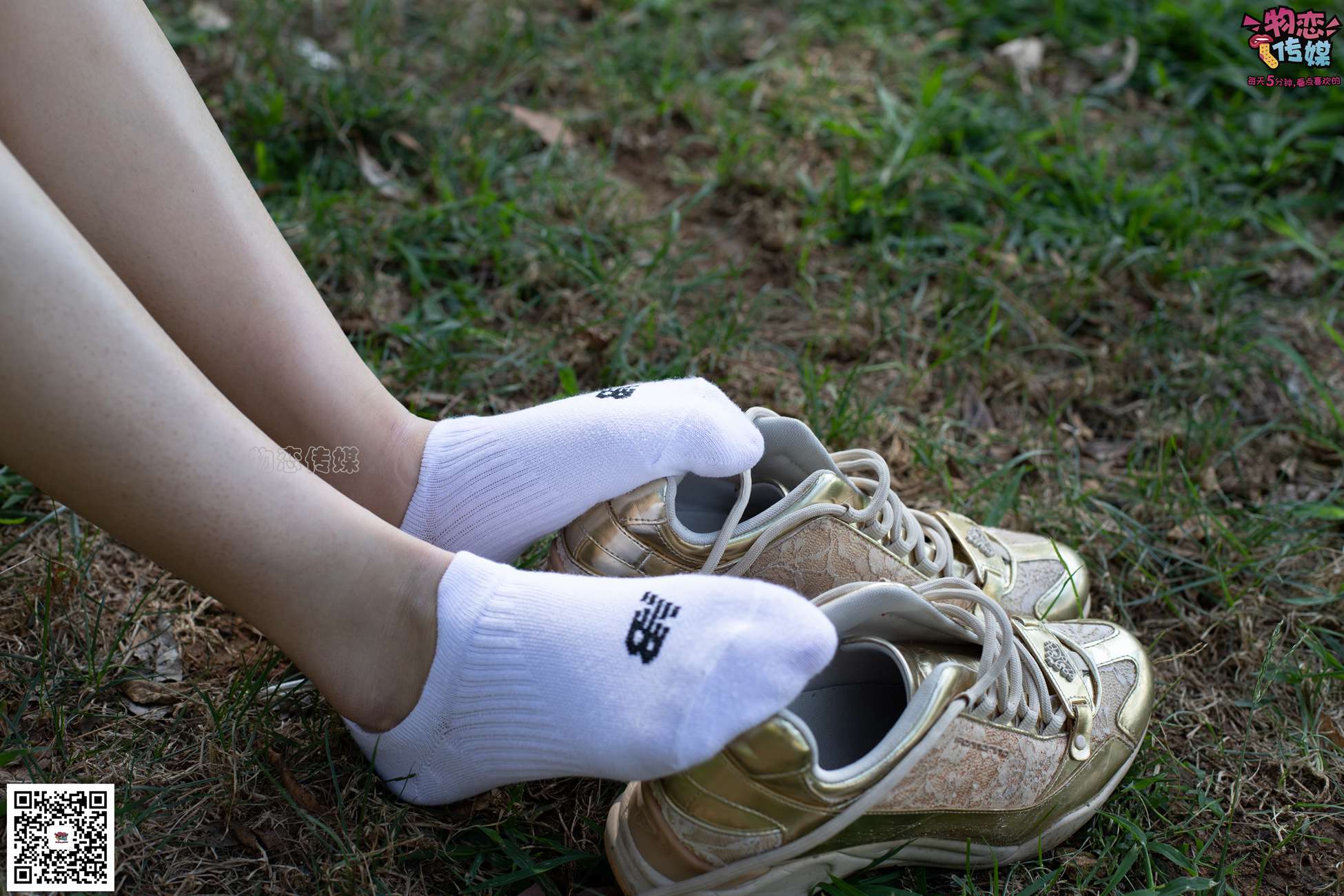 图片[66]-物恋传媒 No.057 摇滚重金属,狂野的温柔,纯情的安踏白棉袜 [190P] – 速更版-美库