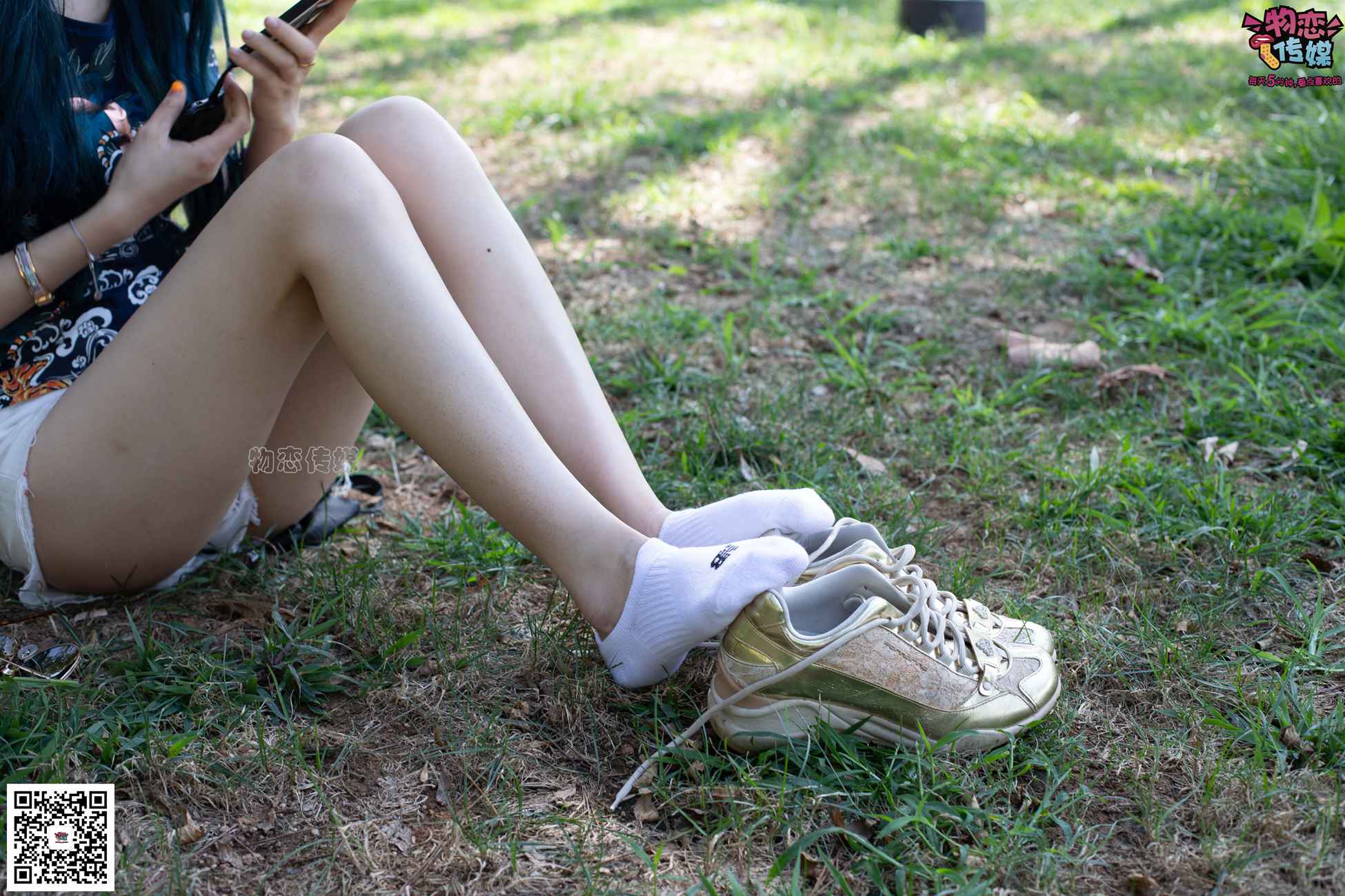 图片[71]-物恋传媒 No.057 摇滚重金属,狂野的温柔,纯情的安踏白棉袜 [190P] – 速更版-美库