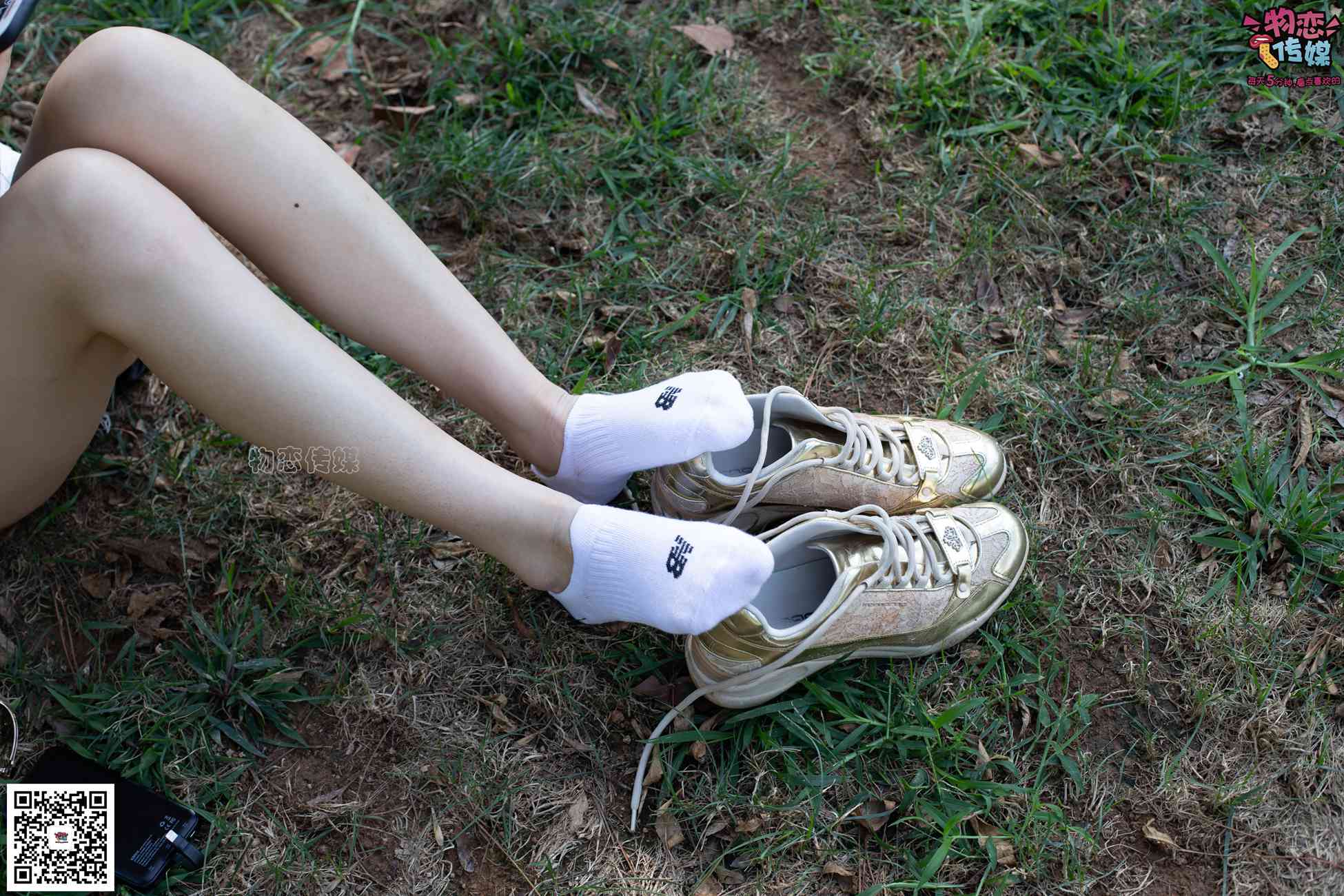 图片[74]-物恋传媒 No.057 摇滚重金属,狂野的温柔,纯情的安踏白棉袜 [190P] – 速更版-美库