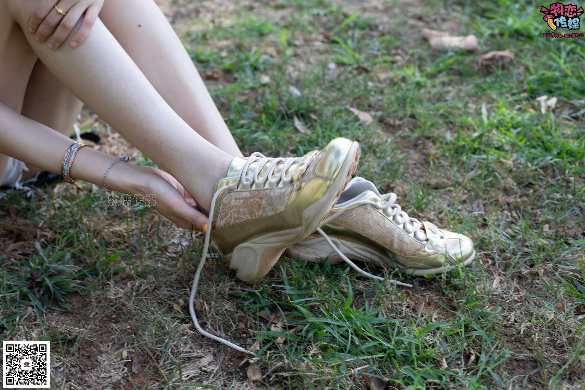 图片[75]-物恋传媒 No.057 摇滚重金属,狂野的温柔,纯情的安踏白棉袜 [190P] – 速更版-美库