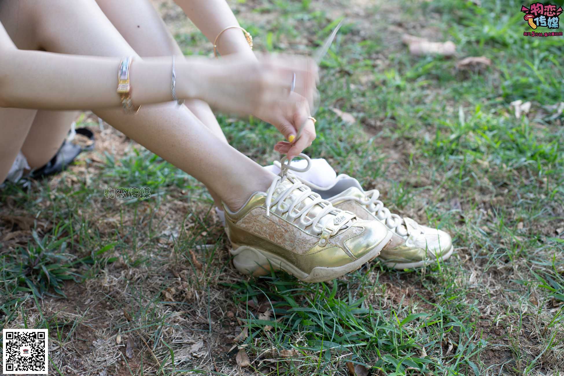 图片[77]-物恋传媒 No.057 摇滚重金属,狂野的温柔,纯情的安踏白棉袜 [190P] – 速更版-美库