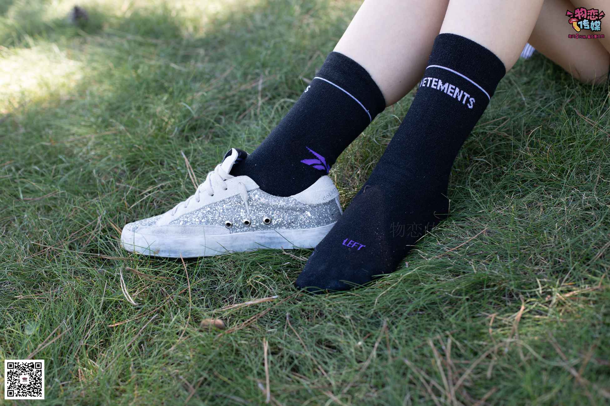 图片[81]-物恋传媒 No.056 眼神犀利,表情高冷小姐姐的深蓝色棉袜 [160P] – 速更版-美库