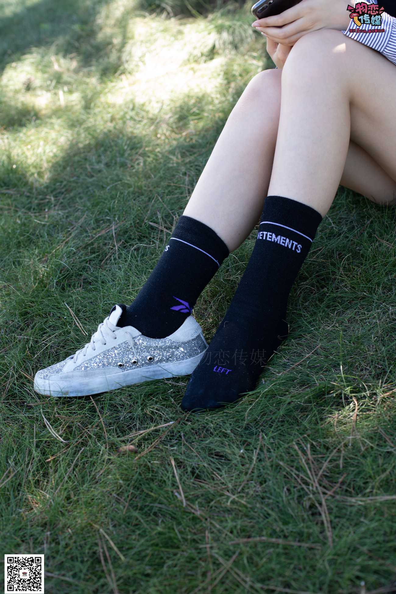 图片[82]-物恋传媒 No.056 眼神犀利,表情高冷小姐姐的深蓝色棉袜 [160P] – 速更版-美库