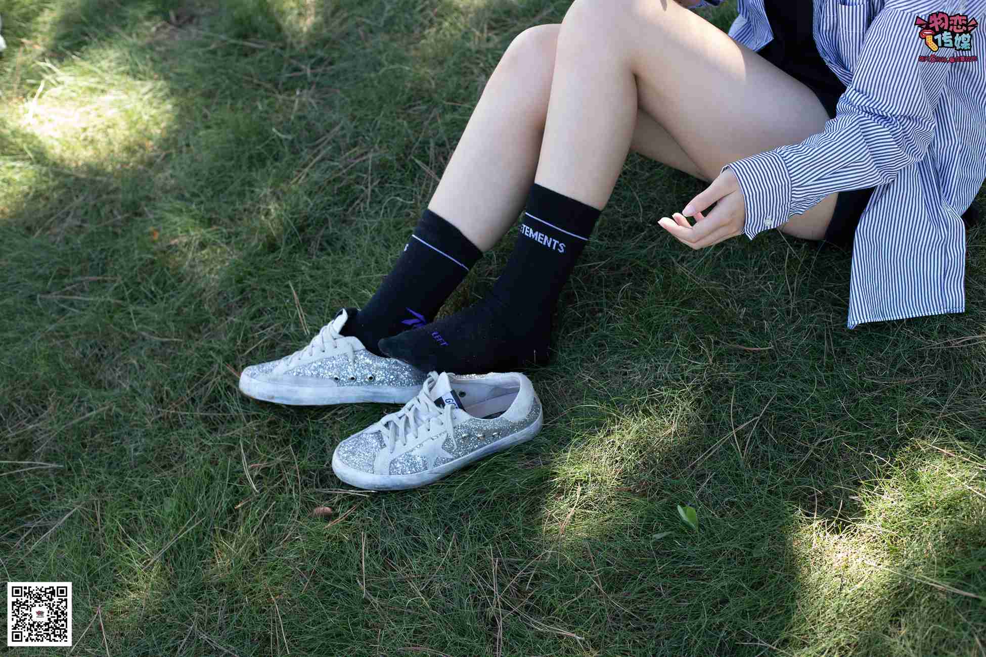 图片[88]-物恋传媒 No.056 眼神犀利,表情高冷小姐姐的深蓝色棉袜 [160P] – 速更版-美库