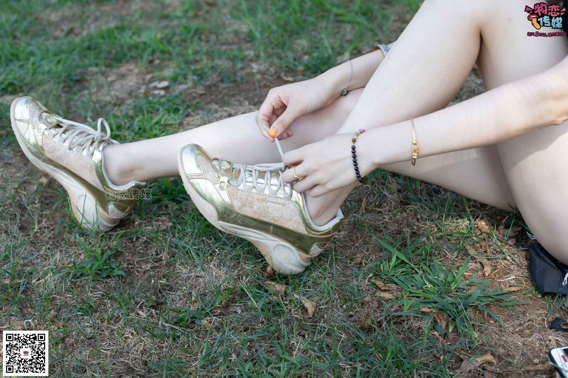 图片[94]-物恋传媒 No.057 摇滚重金属,狂野的温柔,纯情的安踏白棉袜 [190P] – 速更版-美库