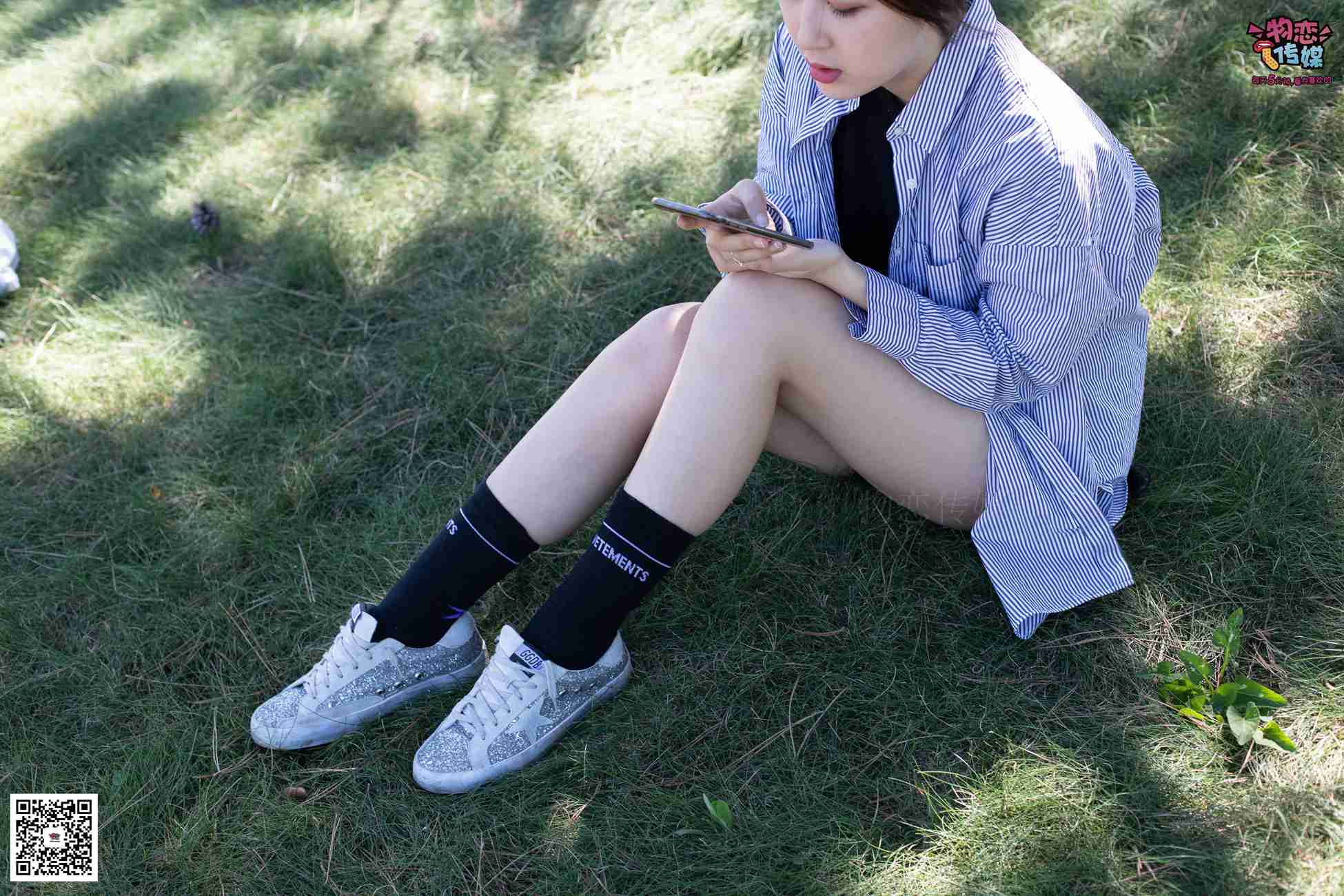 图片[95]-物恋传媒 No.056 眼神犀利,表情高冷小姐姐的深蓝色棉袜 [160P] – 速更版-美库