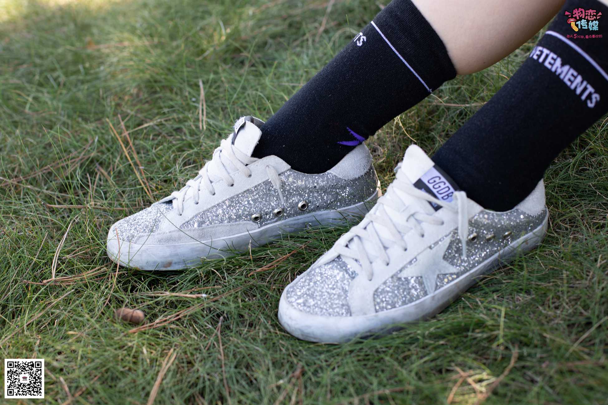 图片[98]-物恋传媒 No.056 眼神犀利,表情高冷小姐姐的深蓝色棉袜 [160P] – 速更版-美库