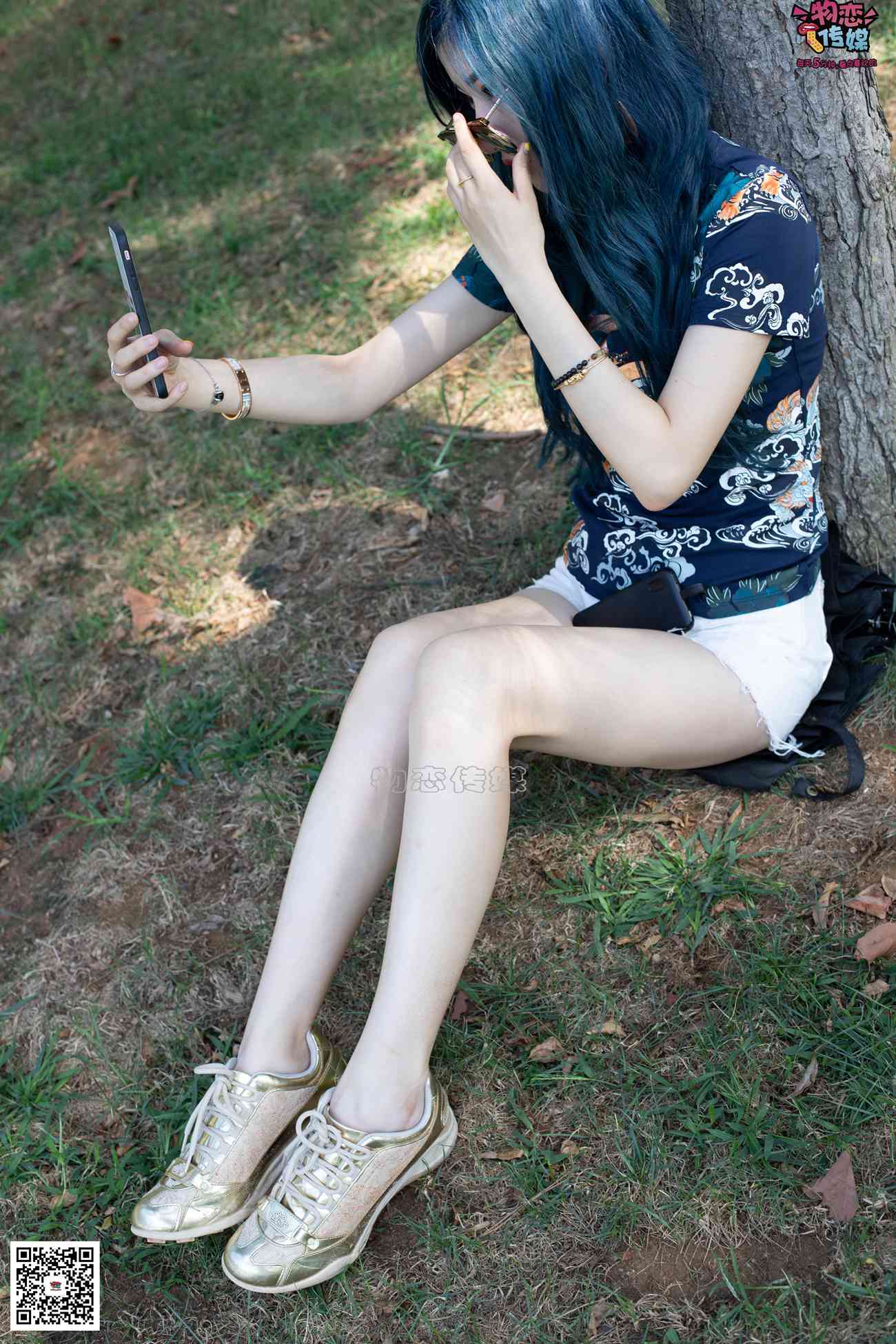 图片[105]-物恋传媒 No.057 摇滚重金属,狂野的温柔,纯情的安踏白棉袜 [190P] – 速更版-美库