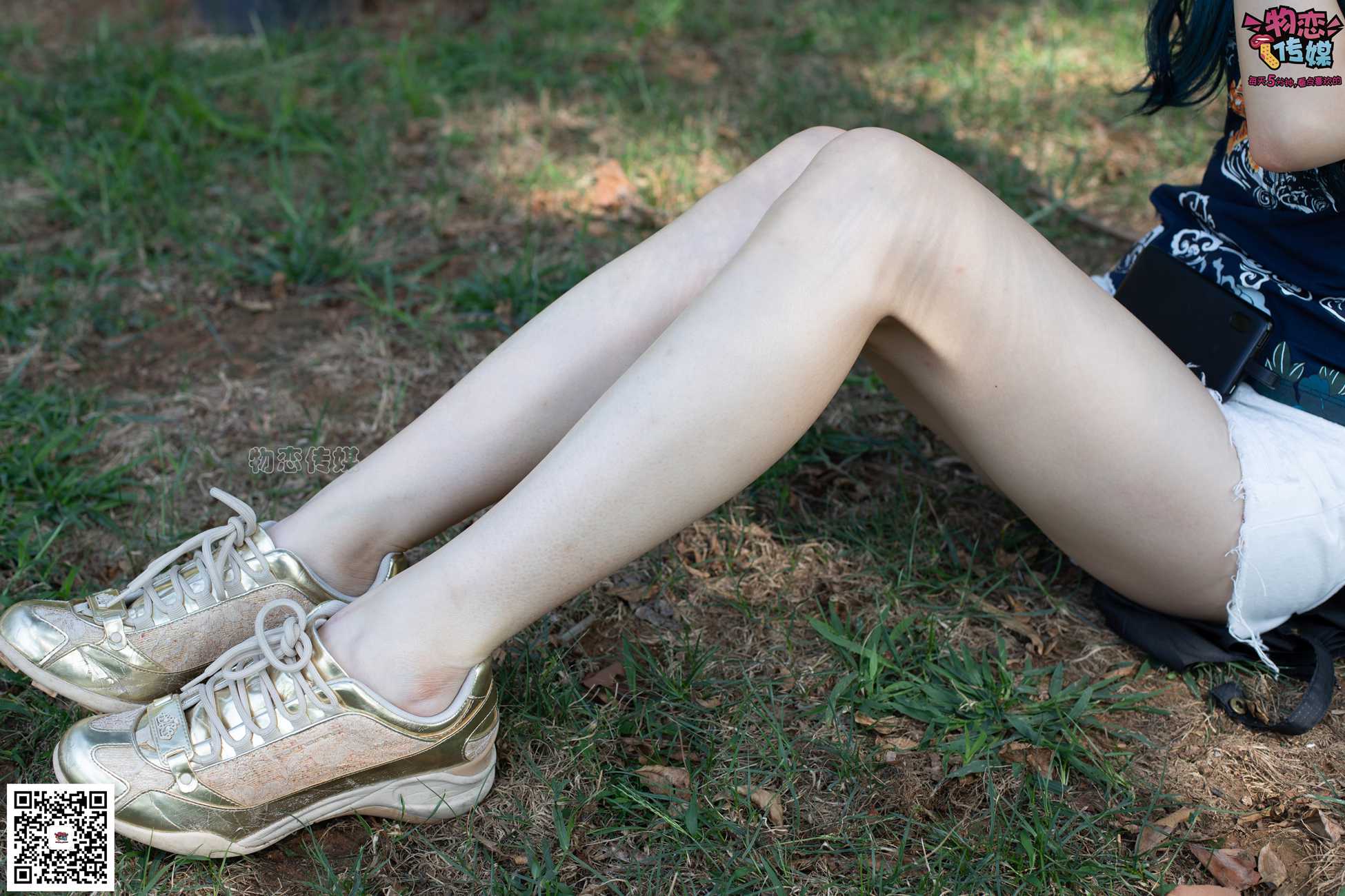 图片[111]-物恋传媒 No.057 摇滚重金属,狂野的温柔,纯情的安踏白棉袜 [190P] – 速更版-美库