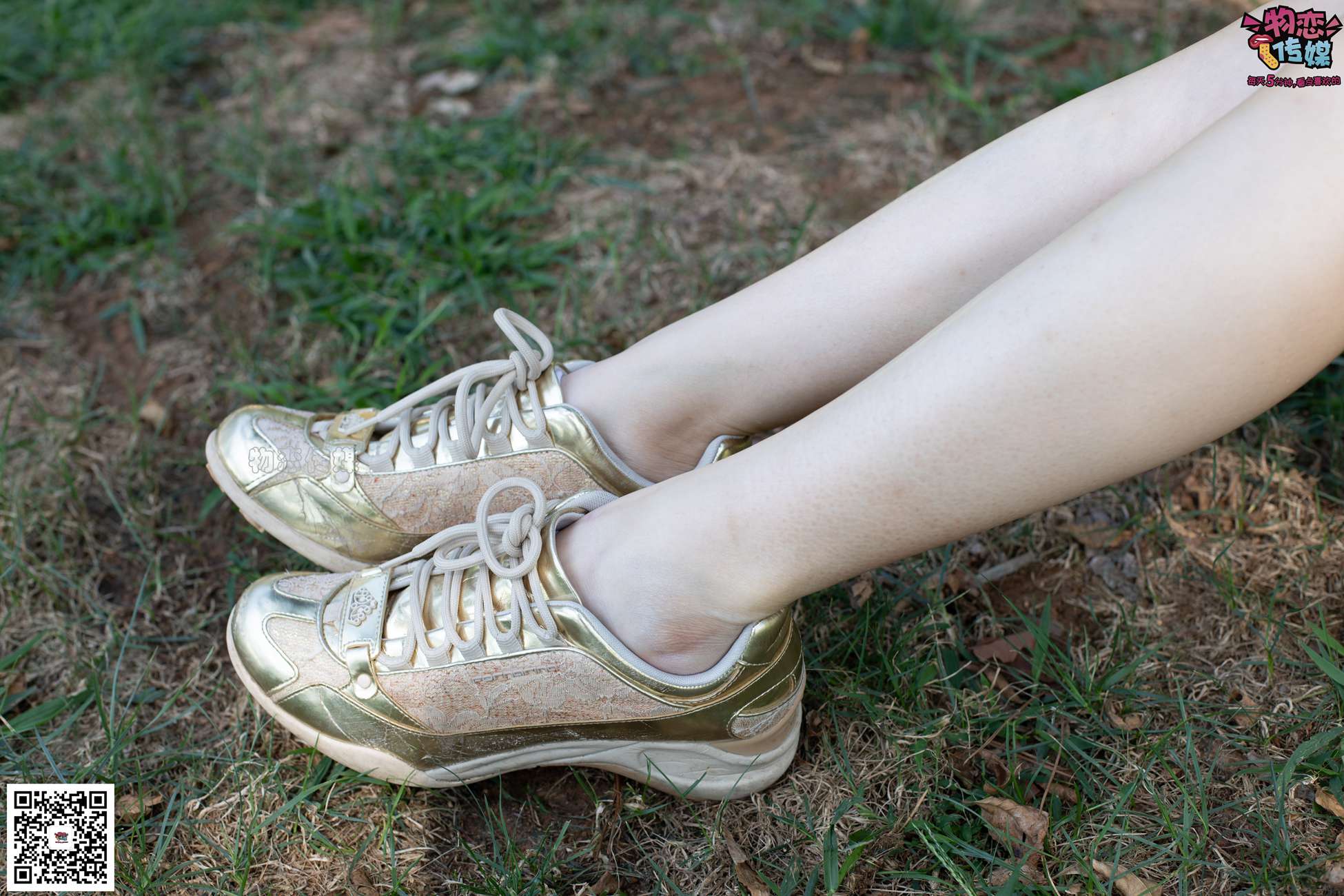 图片[112]-物恋传媒 No.057 摇滚重金属,狂野的温柔,纯情的安踏白棉袜 [190P] – 速更版-美库