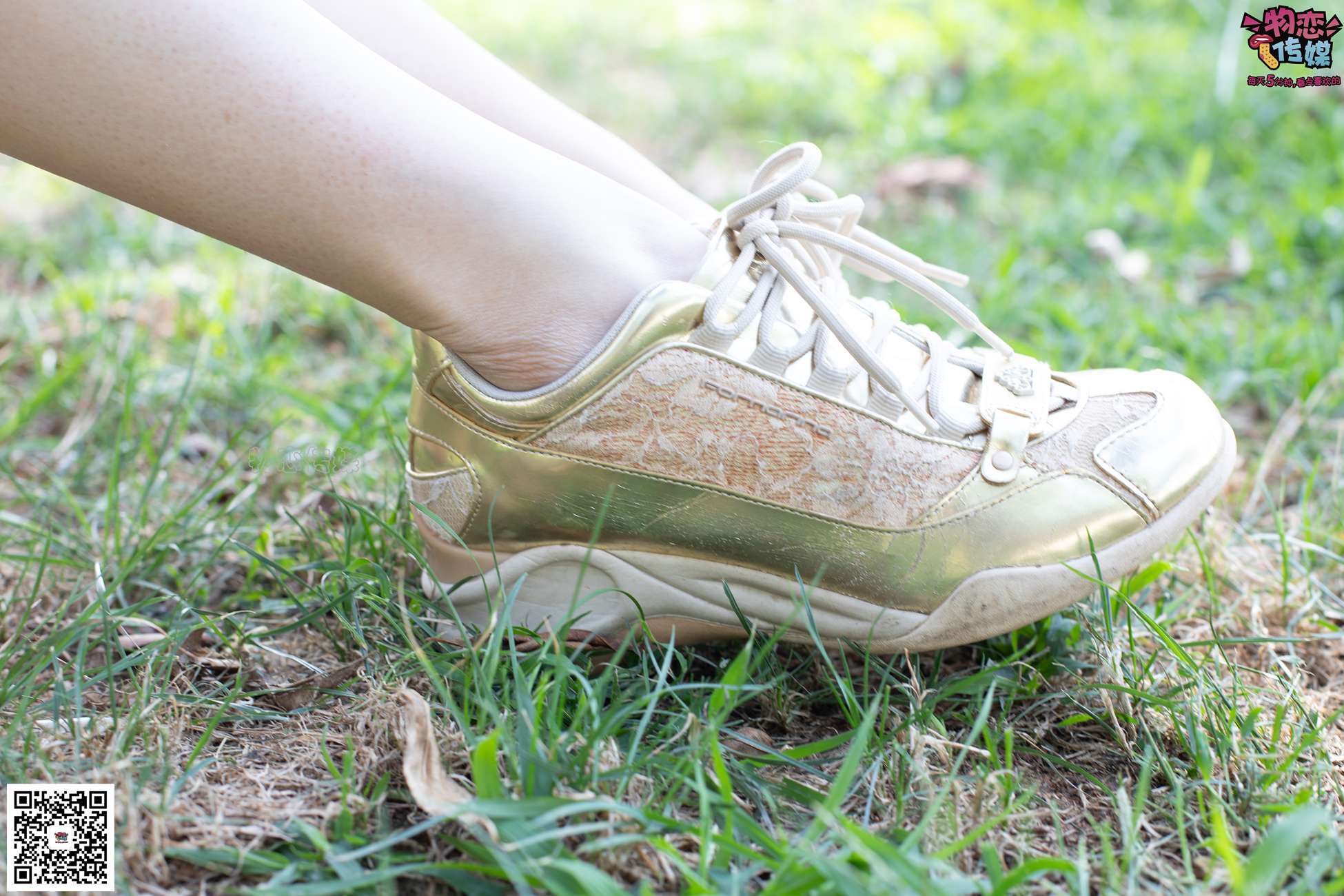 图片[115]-物恋传媒 No.057 摇滚重金属,狂野的温柔,纯情的安踏白棉袜 [190P] – 速更版-美库