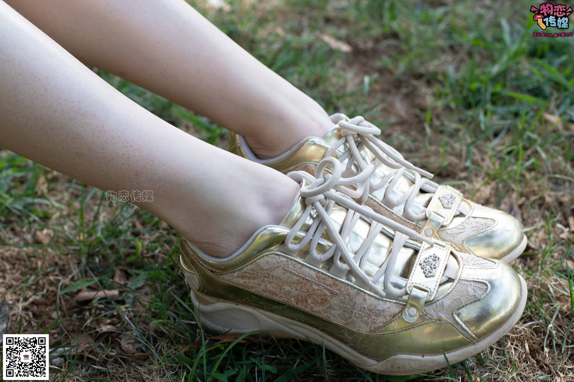 图片[116]-物恋传媒 No.057 摇滚重金属,狂野的温柔,纯情的安踏白棉袜 [190P] – 速更版-美库