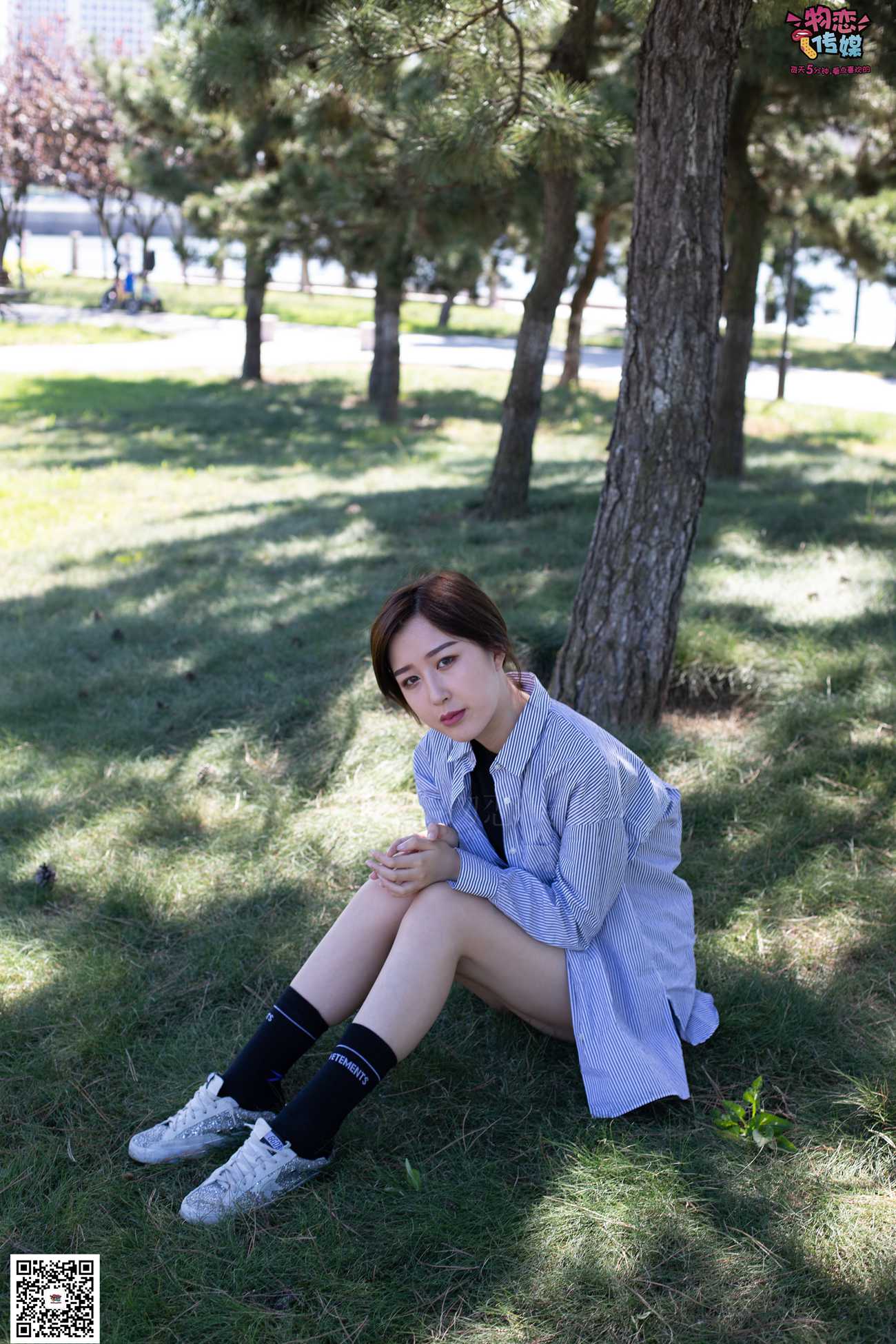 图片[116]-物恋传媒 No.056 眼神犀利,表情高冷小姐姐的深蓝色棉袜 [160P] – 速更版-美库