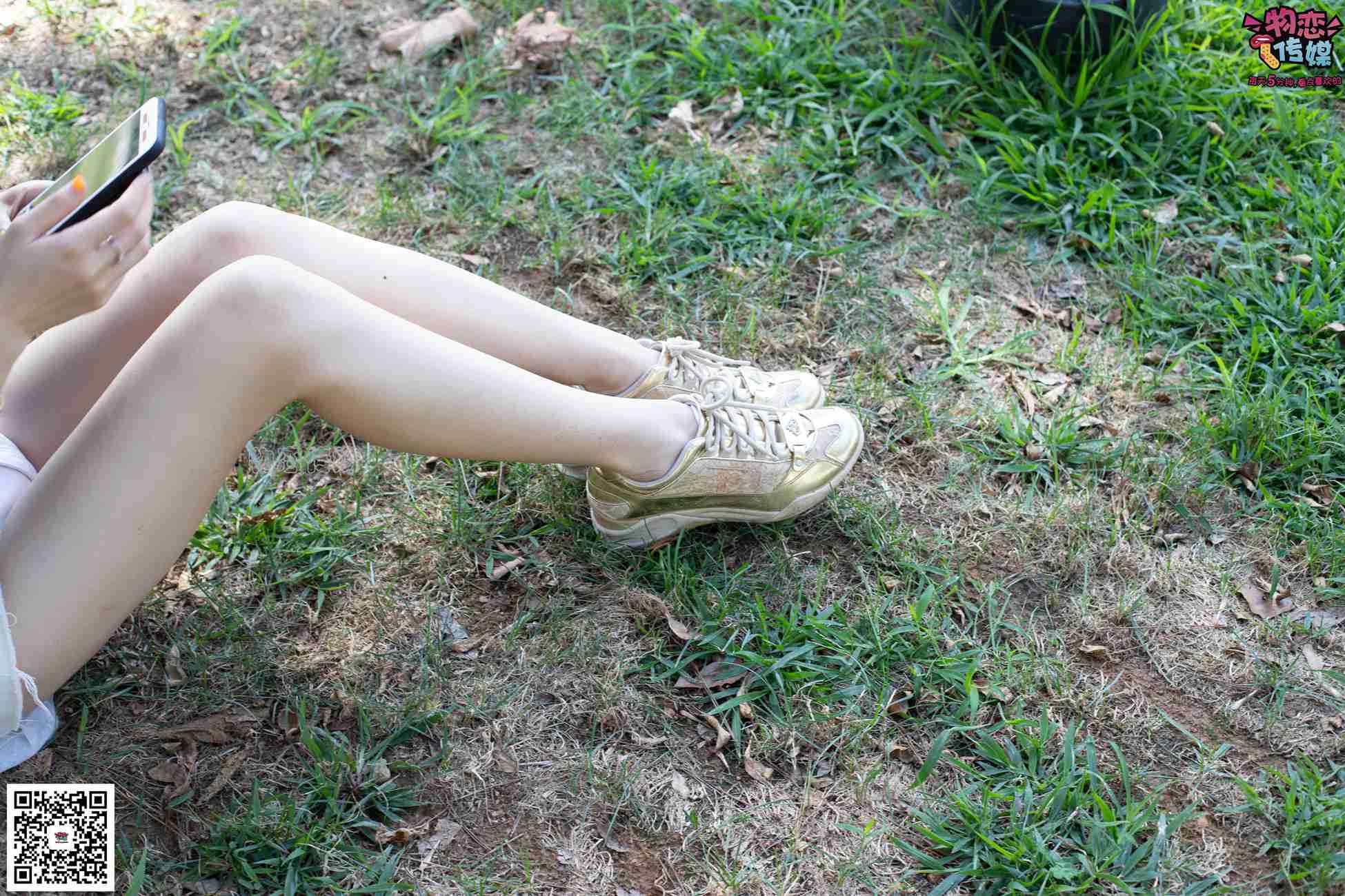 图片[118]-物恋传媒 No.057 摇滚重金属,狂野的温柔,纯情的安踏白棉袜 [190P] – 速更版-美库