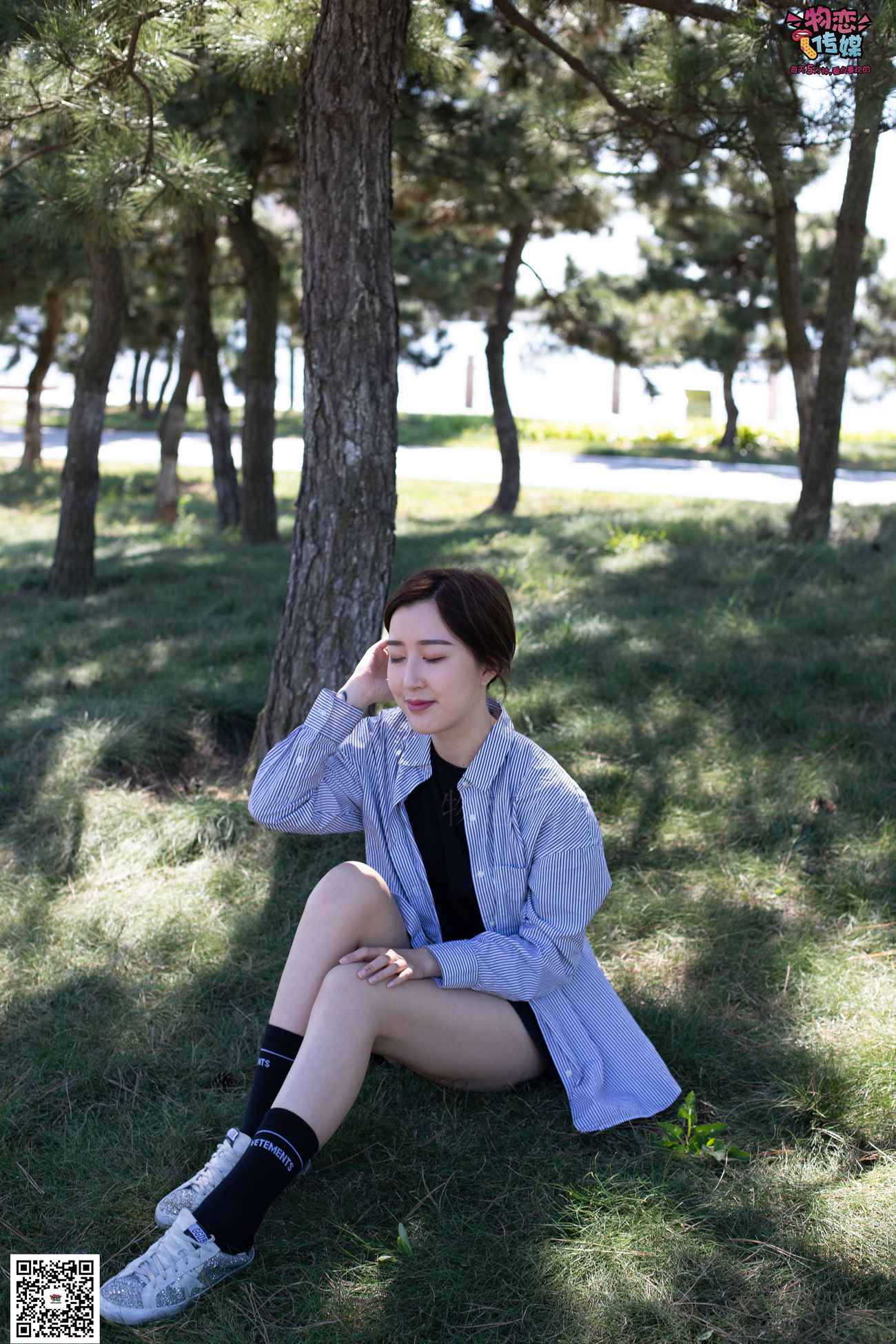 图片[120]-物恋传媒 No.056 眼神犀利,表情高冷小姐姐的深蓝色棉袜 [160P] – 速更版-美库