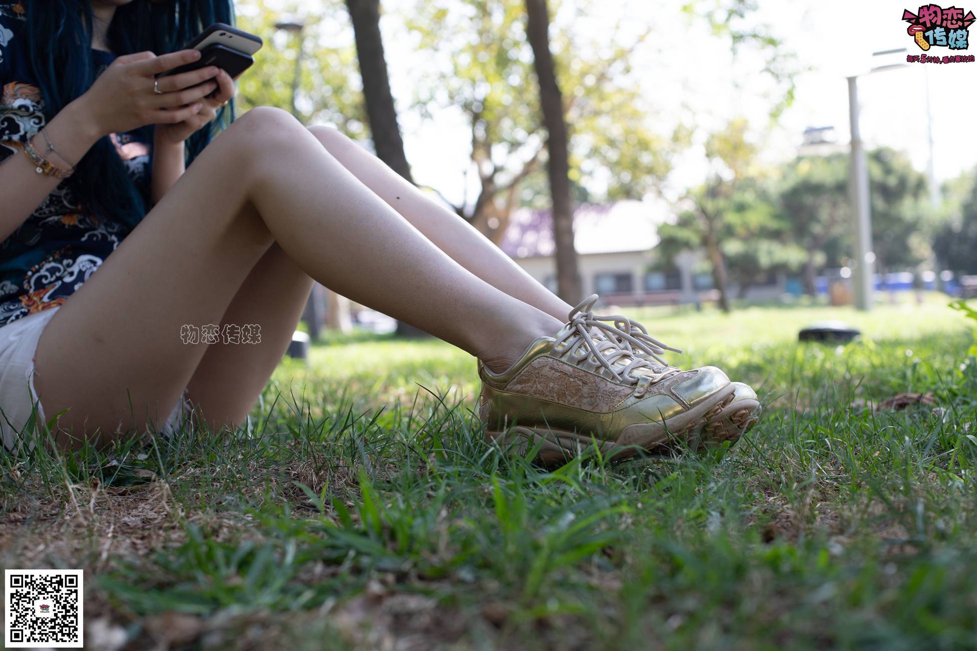 图片[121]-物恋传媒 No.057 摇滚重金属,狂野的温柔,纯情的安踏白棉袜 [190P] – 速更版-美库