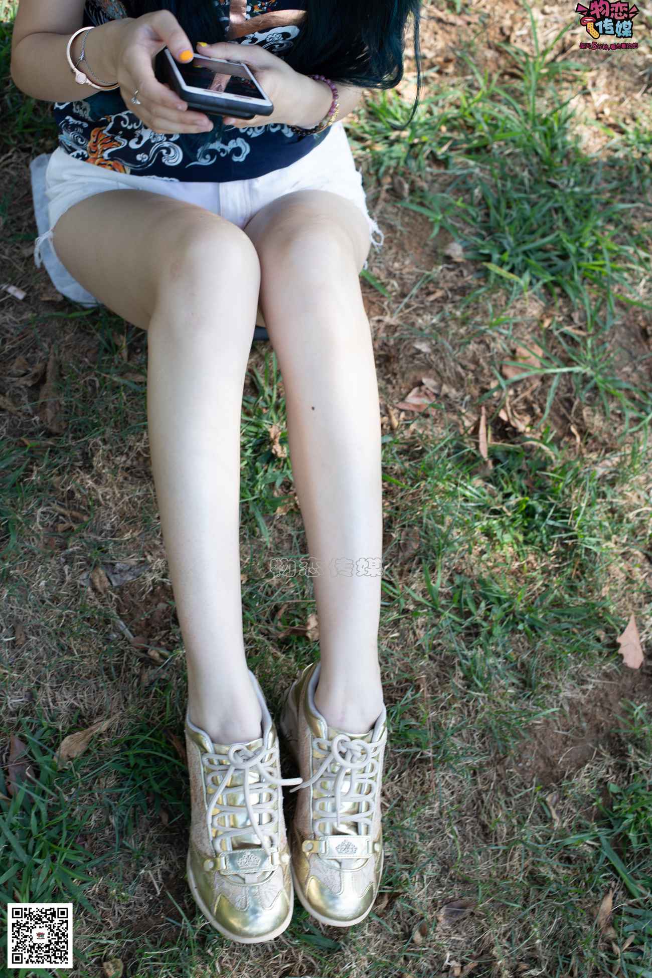 图片[123]-物恋传媒 No.057 摇滚重金属,狂野的温柔,纯情的安踏白棉袜 [190P] – 速更版-美库