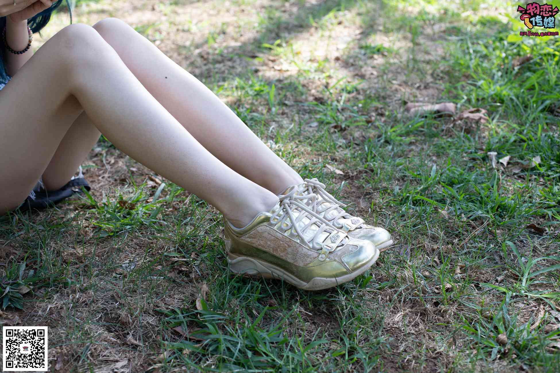 图片[126]-物恋传媒 No.057 摇滚重金属,狂野的温柔,纯情的安踏白棉袜 [190P] – 速更版-美库