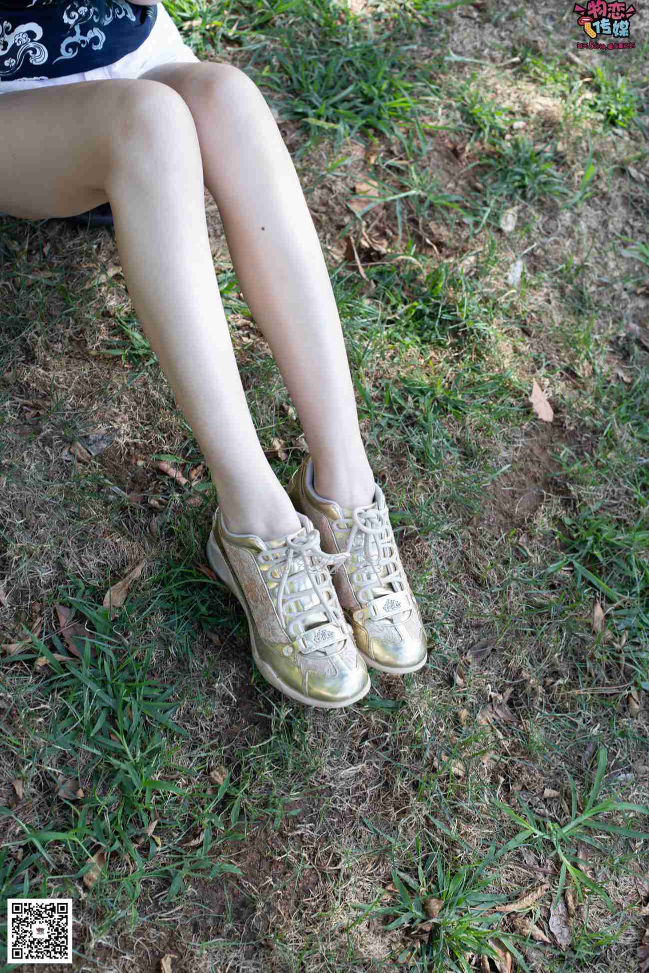 图片[127]-物恋传媒 No.057 摇滚重金属,狂野的温柔,纯情的安踏白棉袜 [190P] – 速更版-美库