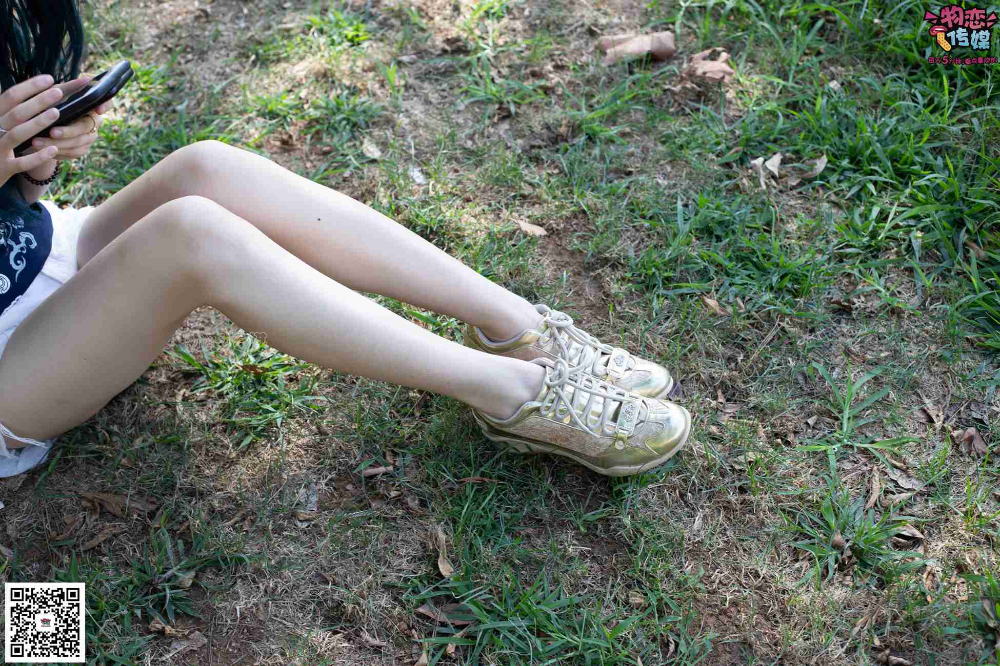 图片[128]-物恋传媒 No.057 摇滚重金属,狂野的温柔,纯情的安踏白棉袜 [190P] – 速更版-美库