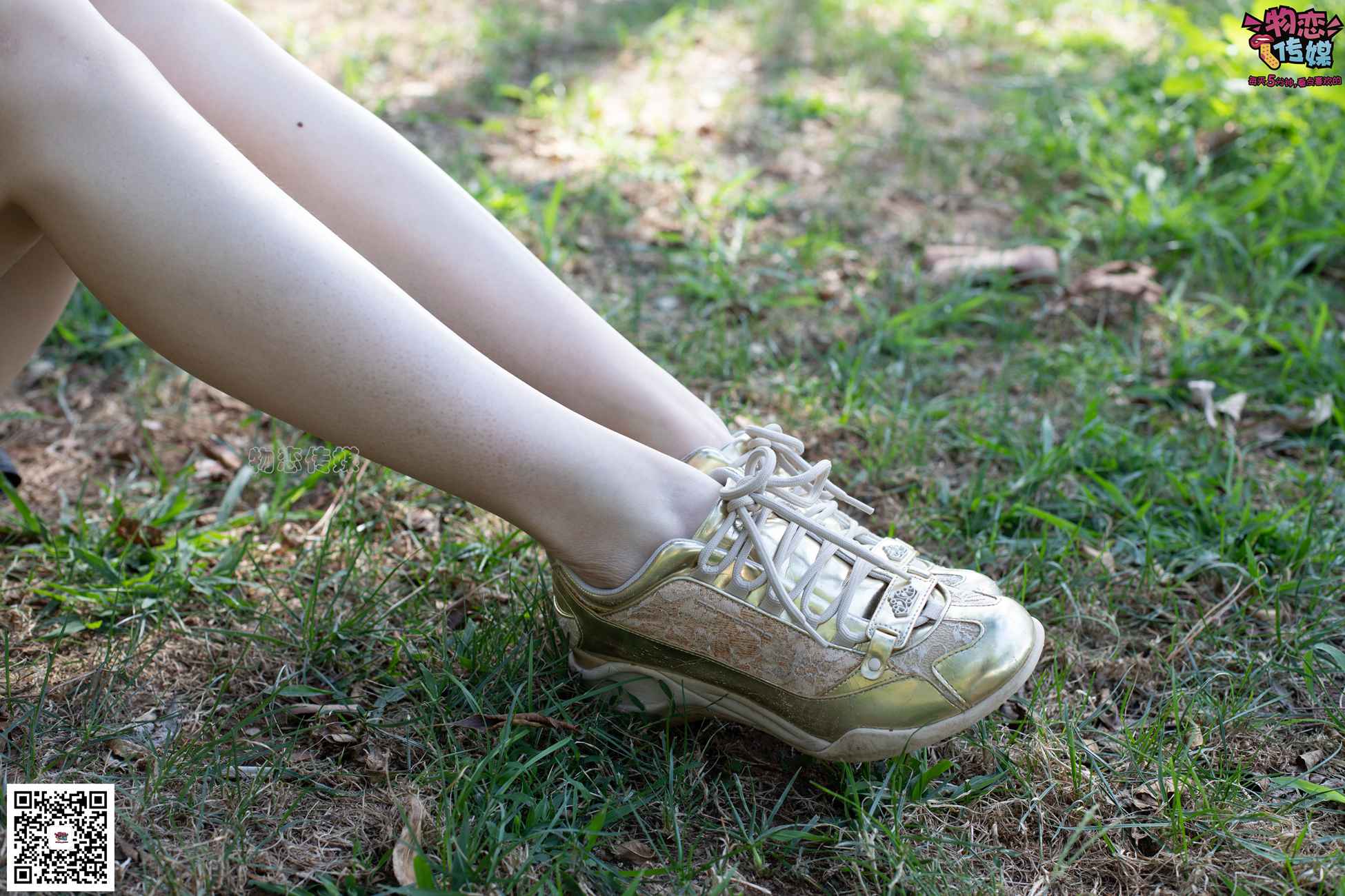 图片[129]-物恋传媒 No.057 摇滚重金属,狂野的温柔,纯情的安踏白棉袜 [190P] – 速更版-美库