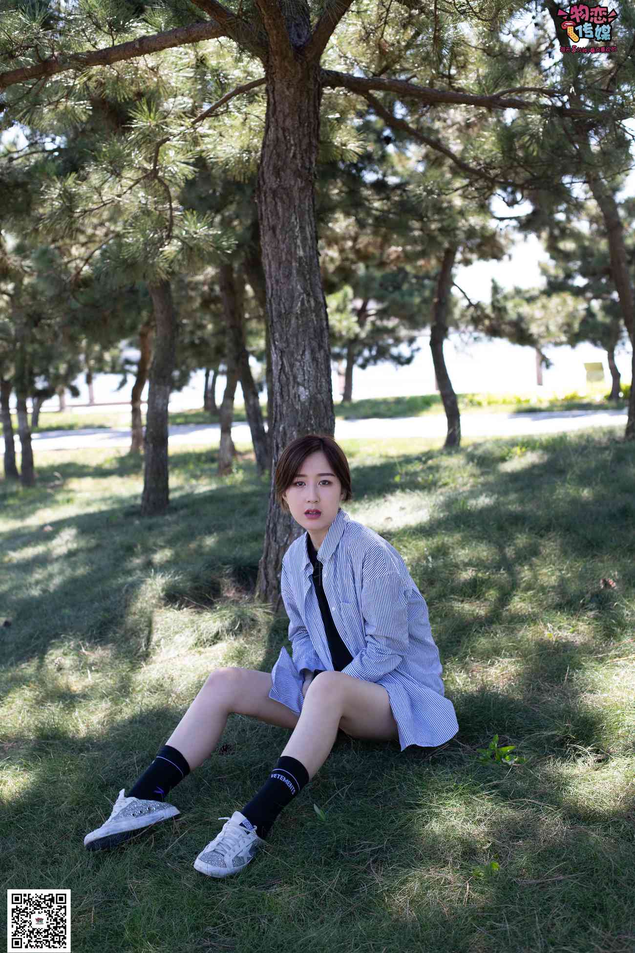 图片[136]-物恋传媒 No.056 眼神犀利,表情高冷小姐姐的深蓝色棉袜 [160P] – 速更版-美库