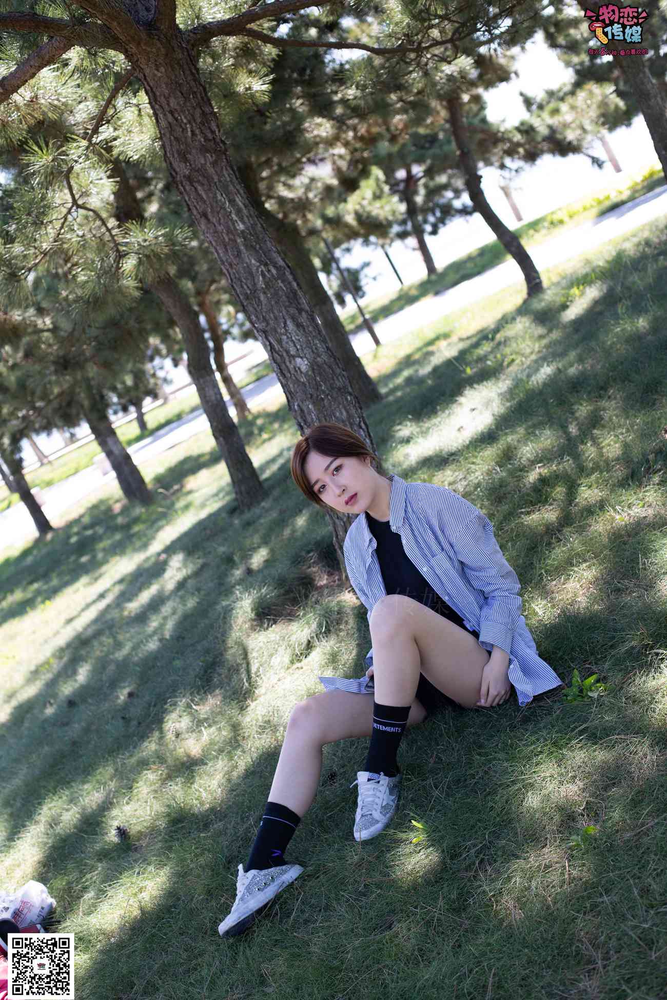 图片[137]-物恋传媒 No.056 眼神犀利,表情高冷小姐姐的深蓝色棉袜 [160P] – 速更版-美库