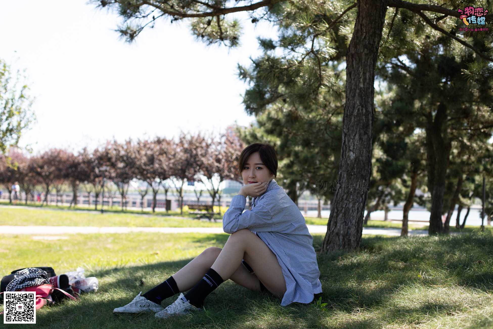 图片[138]-物恋传媒 No.056 眼神犀利,表情高冷小姐姐的深蓝色棉袜 [160P] – 速更版-美库