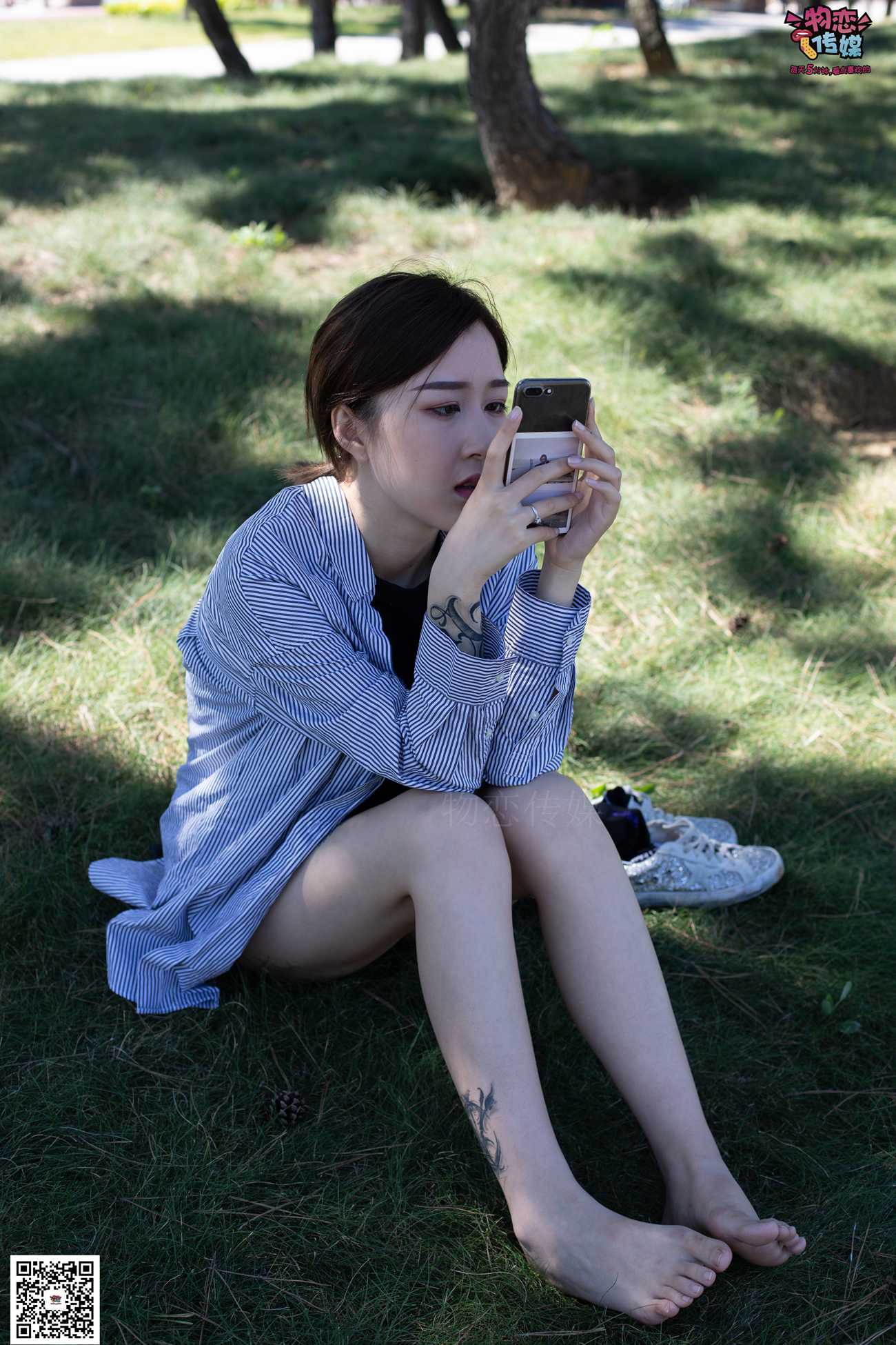 图片[154]-物恋传媒 No.056 眼神犀利,表情高冷小姐姐的深蓝色棉袜 [160P] – 速更版-美库