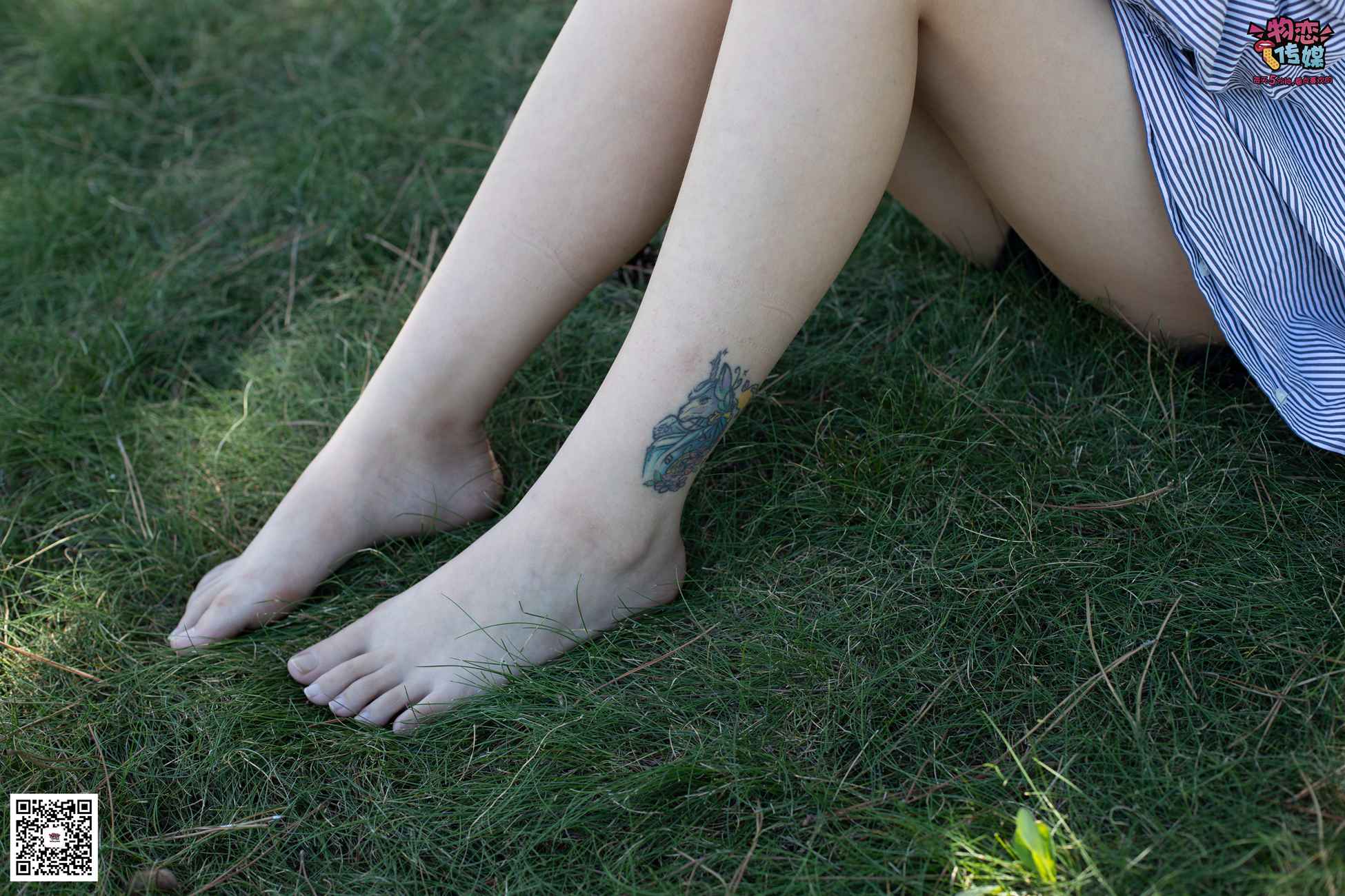 图片[161]-物恋传媒 No.056 眼神犀利,表情高冷小姐姐的深蓝色棉袜 [160P] – 速更版-美库