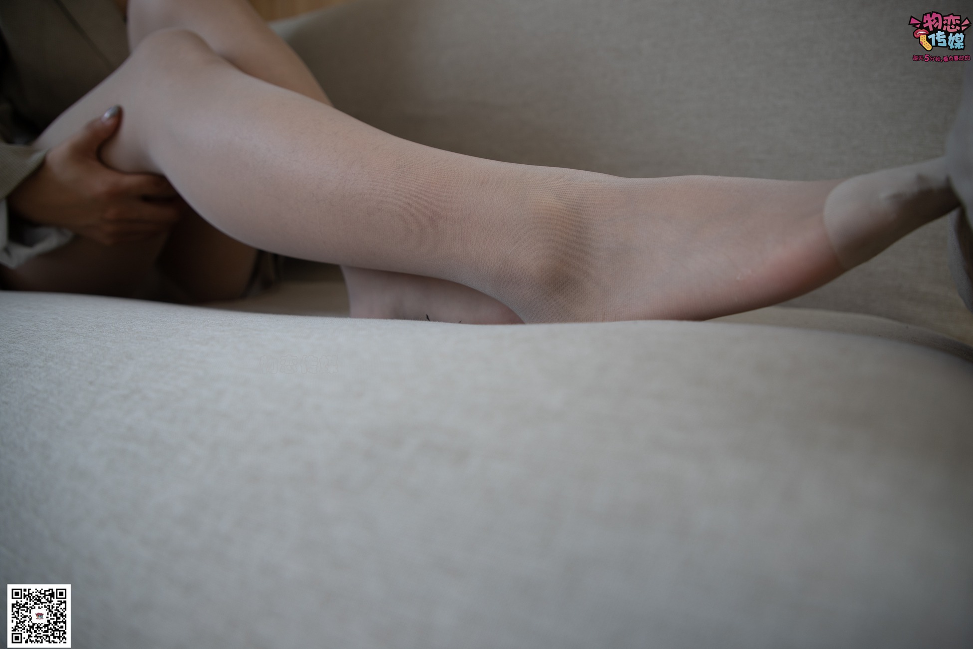 图片[17]-物恋传媒 No.061 轻熟女的枪与玫瑰,肉丝小高跟 [111P] – 速更版-美库