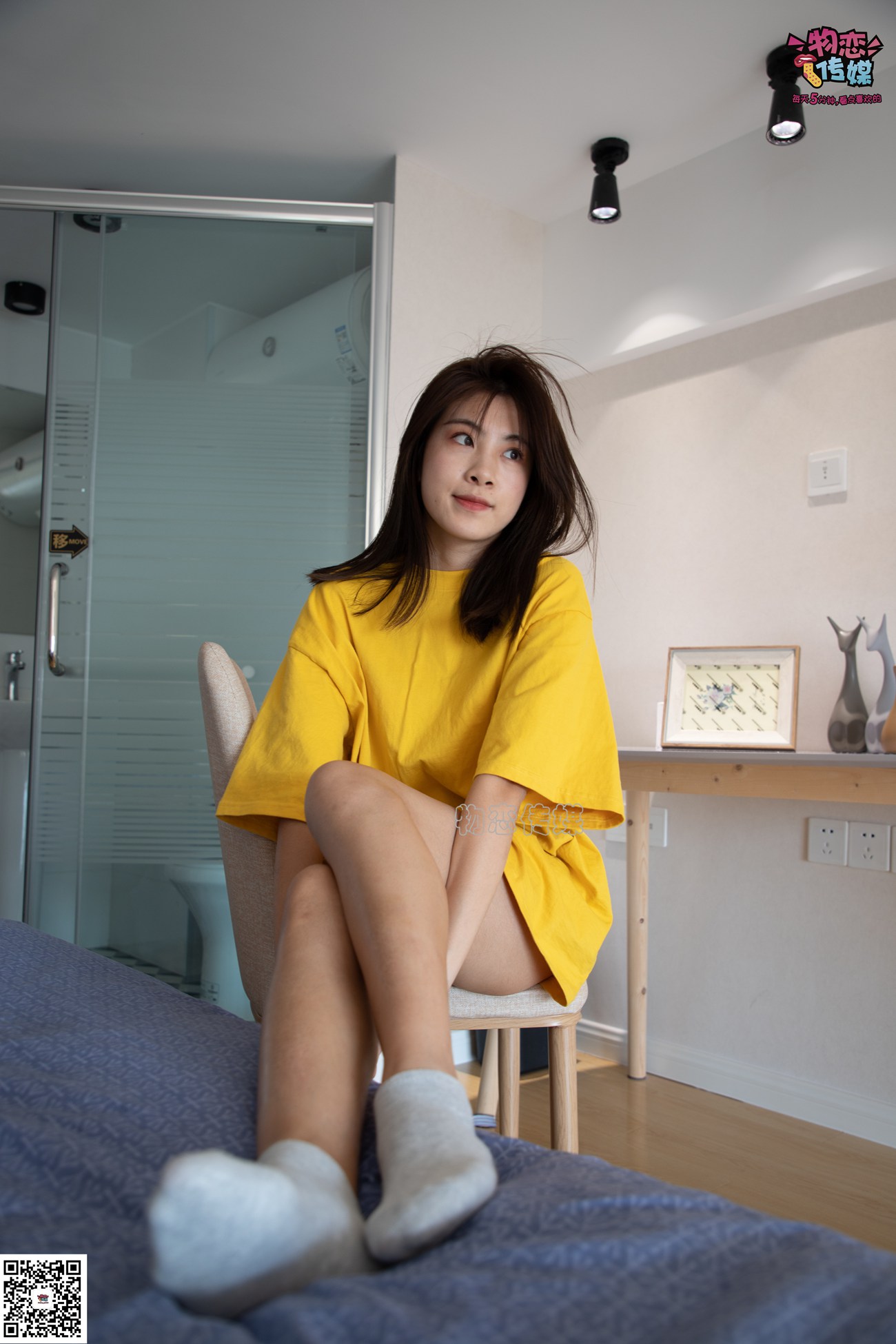 图片[26]-[物恋传媒] NO.063 深秋蜜糖，甜甜甜美~小白跑鞋配灰色棉袜 [161P] – 速更版-美库