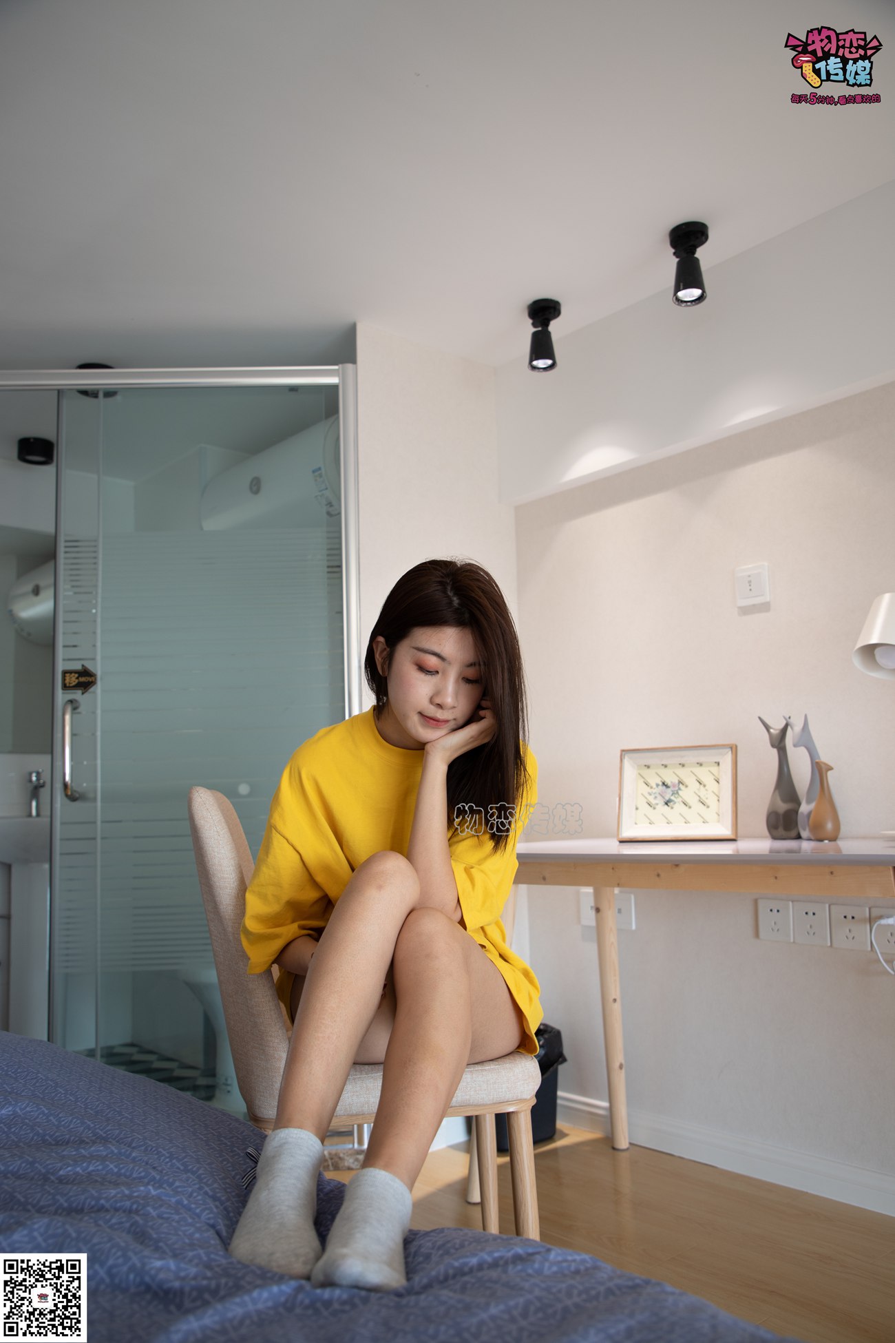 图片[38]-[物恋传媒] NO.063 深秋蜜糖，甜甜甜美~小白跑鞋配灰色棉袜 [161P] – 速更版-美库