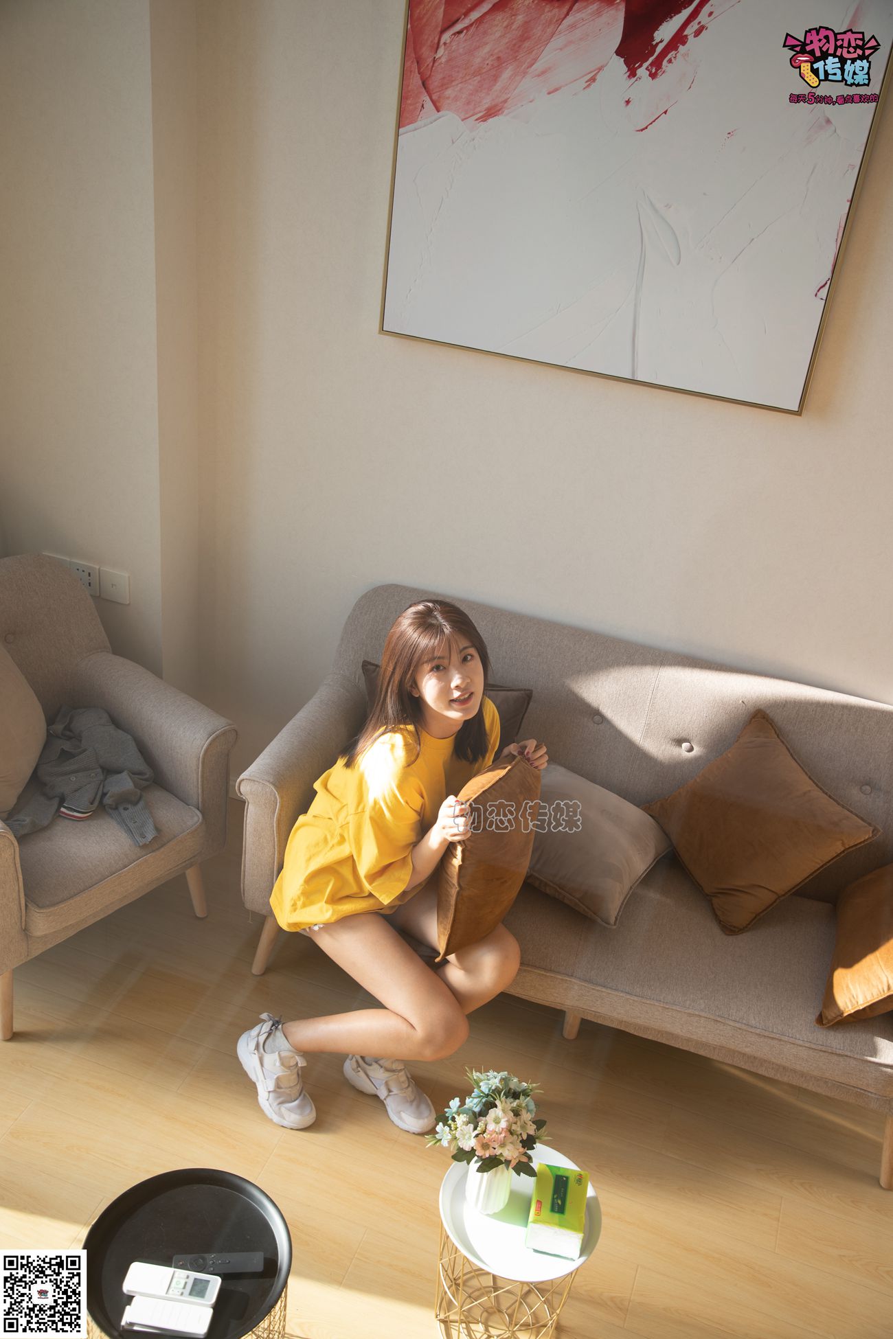 图片[125]-[物恋传媒] NO.063 深秋蜜糖，甜甜甜美~小白跑鞋配灰色棉袜 [161P] – 速更版-美库