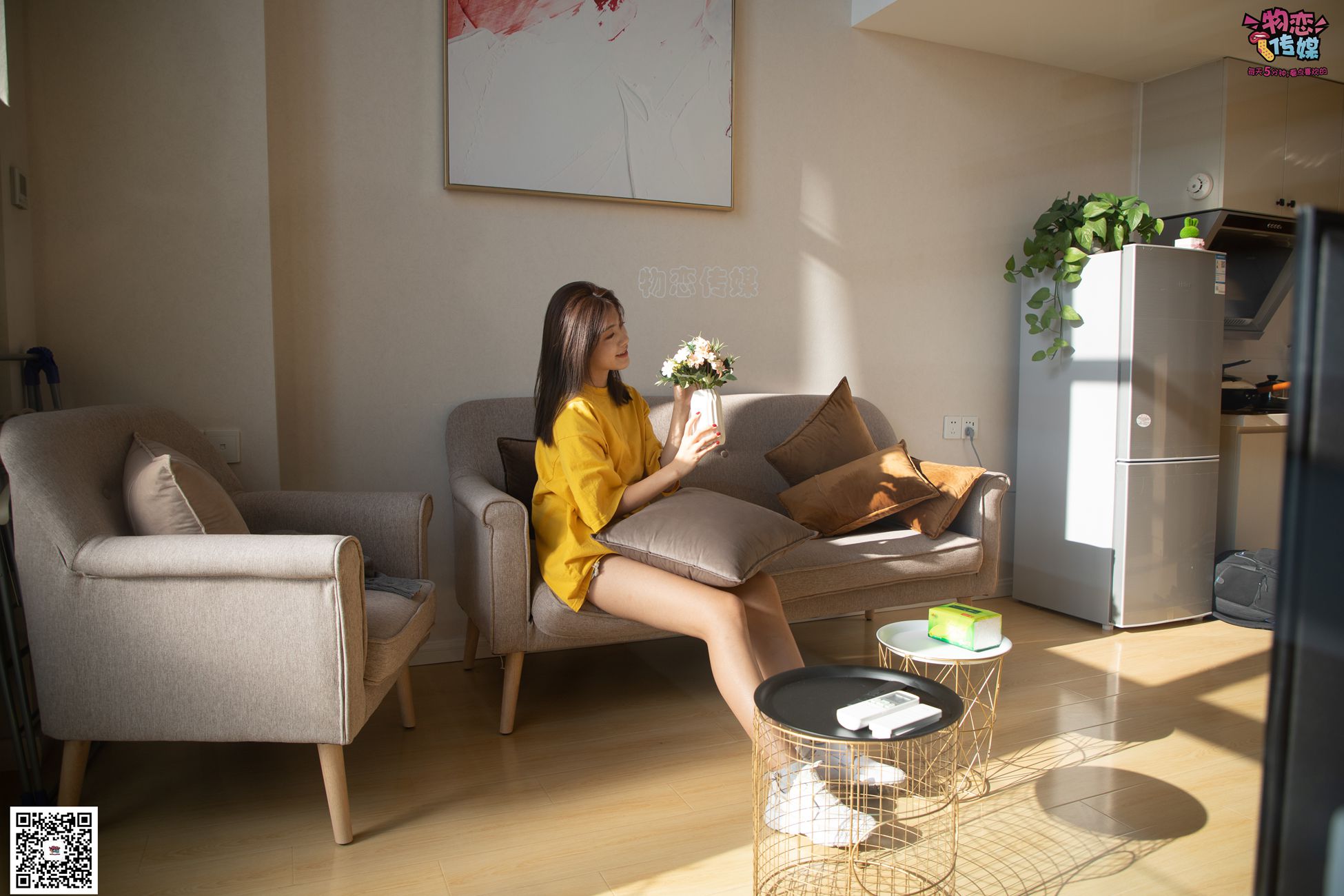 图片[133]-[物恋传媒] NO.063 深秋蜜糖，甜甜甜美~小白跑鞋配灰色棉袜 [161P] – 速更版-美库